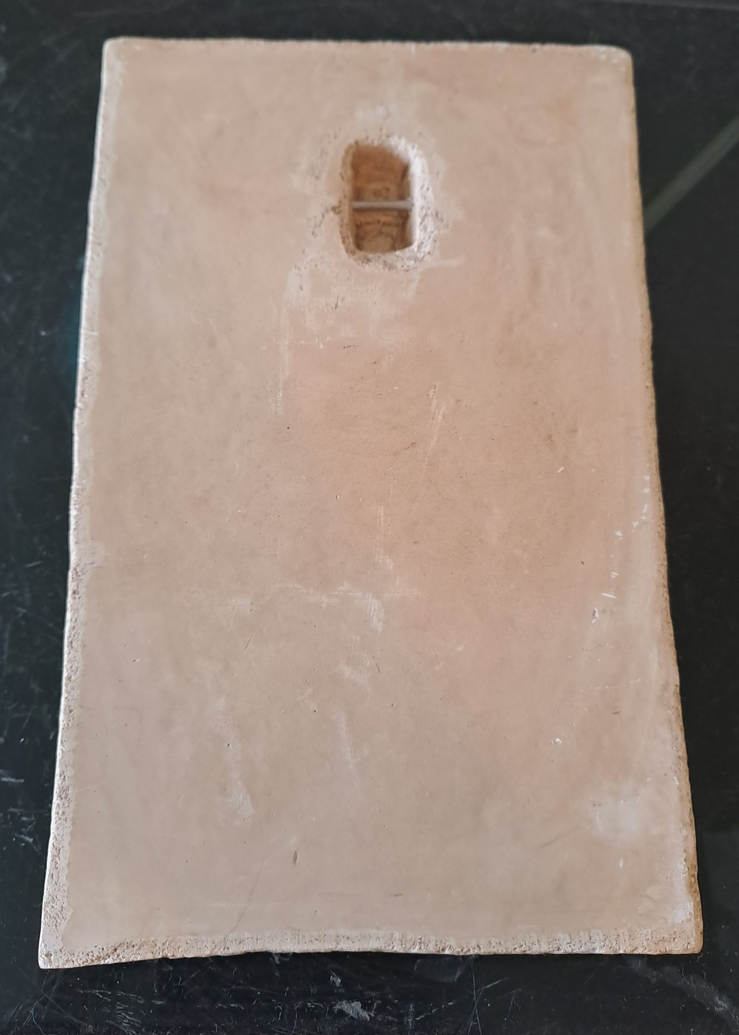 Carreau Jésus Christ Roi De Gloire. En Relief.