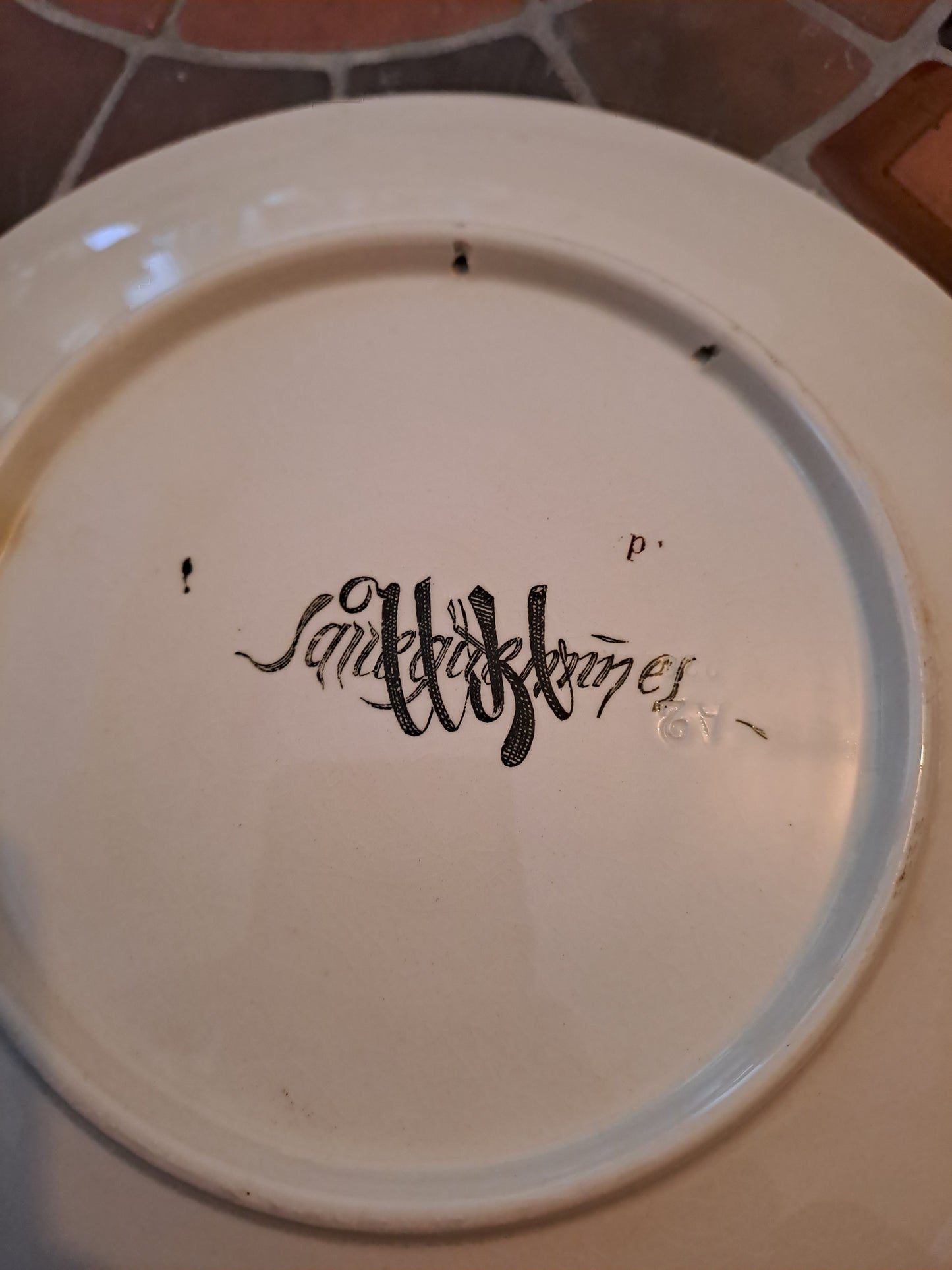 Assiette décorative. Sarreguemines. Jeanne d'Arc Prise Devant Compiègne. Ancien décoration vintage catholique