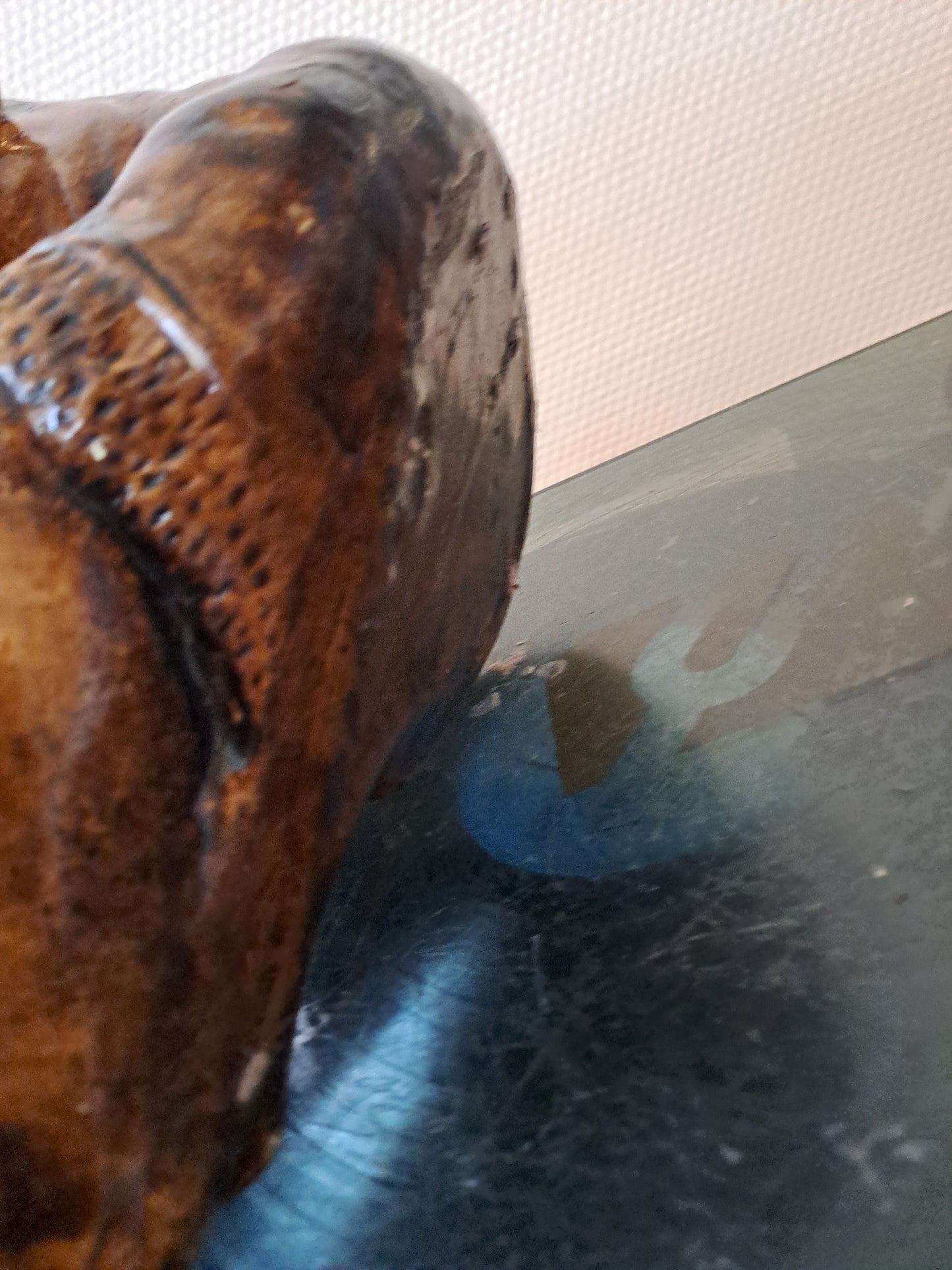 Statue Fillette. En grés.