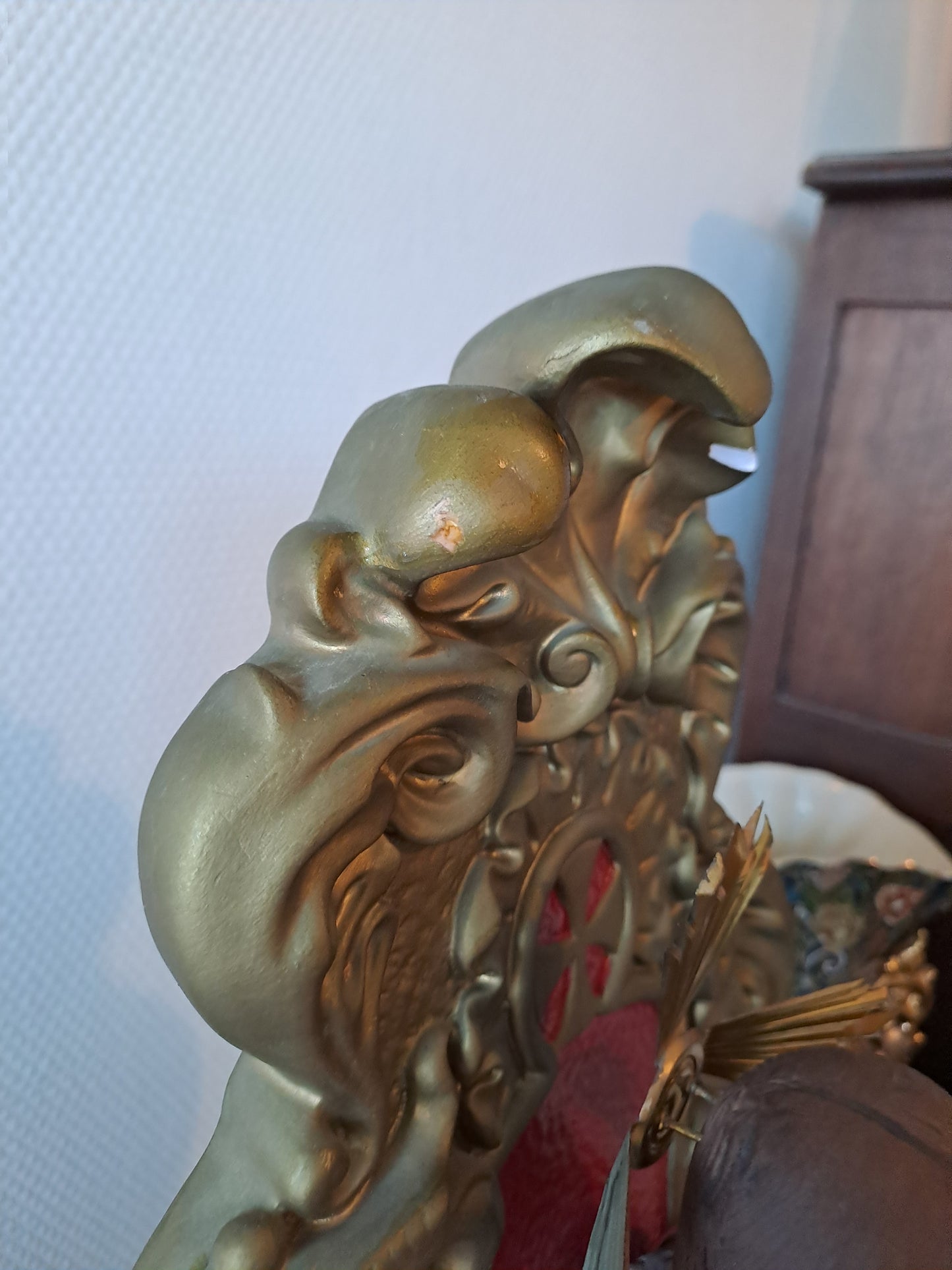 Christ-Roi En Majesté. 51.5 X 21.5 X 22 Cm.