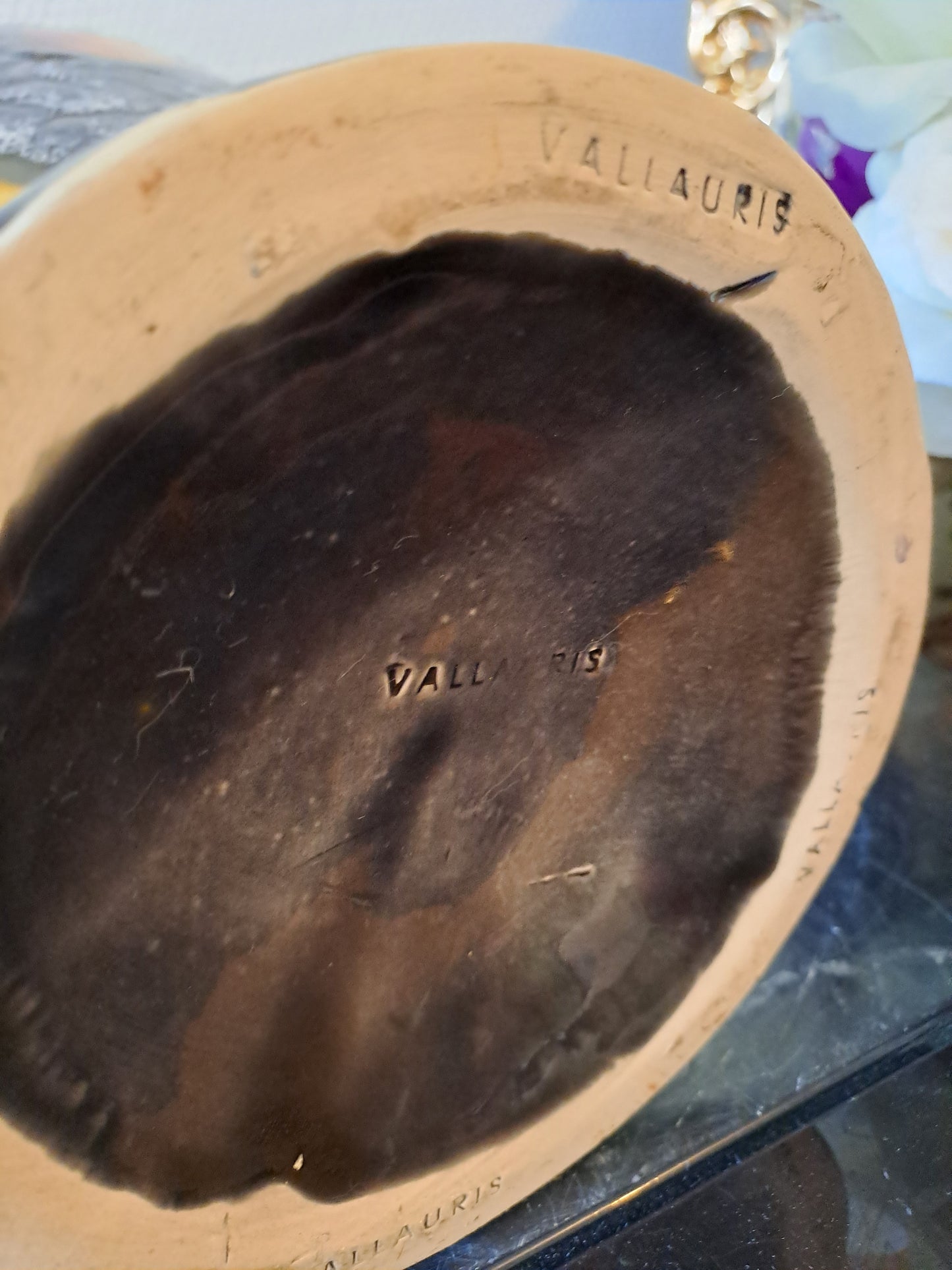 Vallauris. Grand Vase. Marqué. 30 Cm X 27 Cm X 17 Cm.