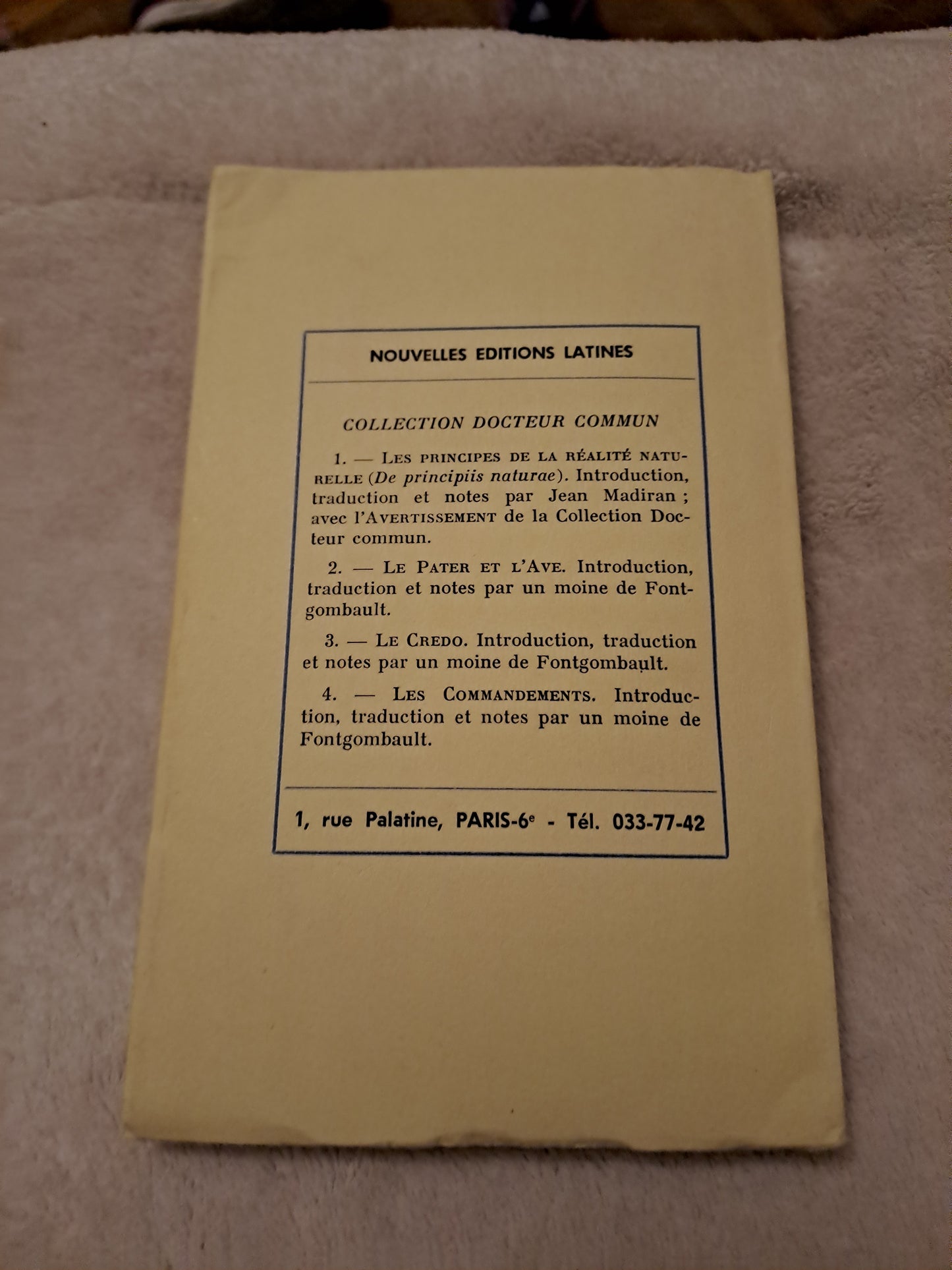 Somme theologique. Les commandements. Saint Thomas D'Aquin. 1969. Ancien livre vintage catholique sacré-coeur.