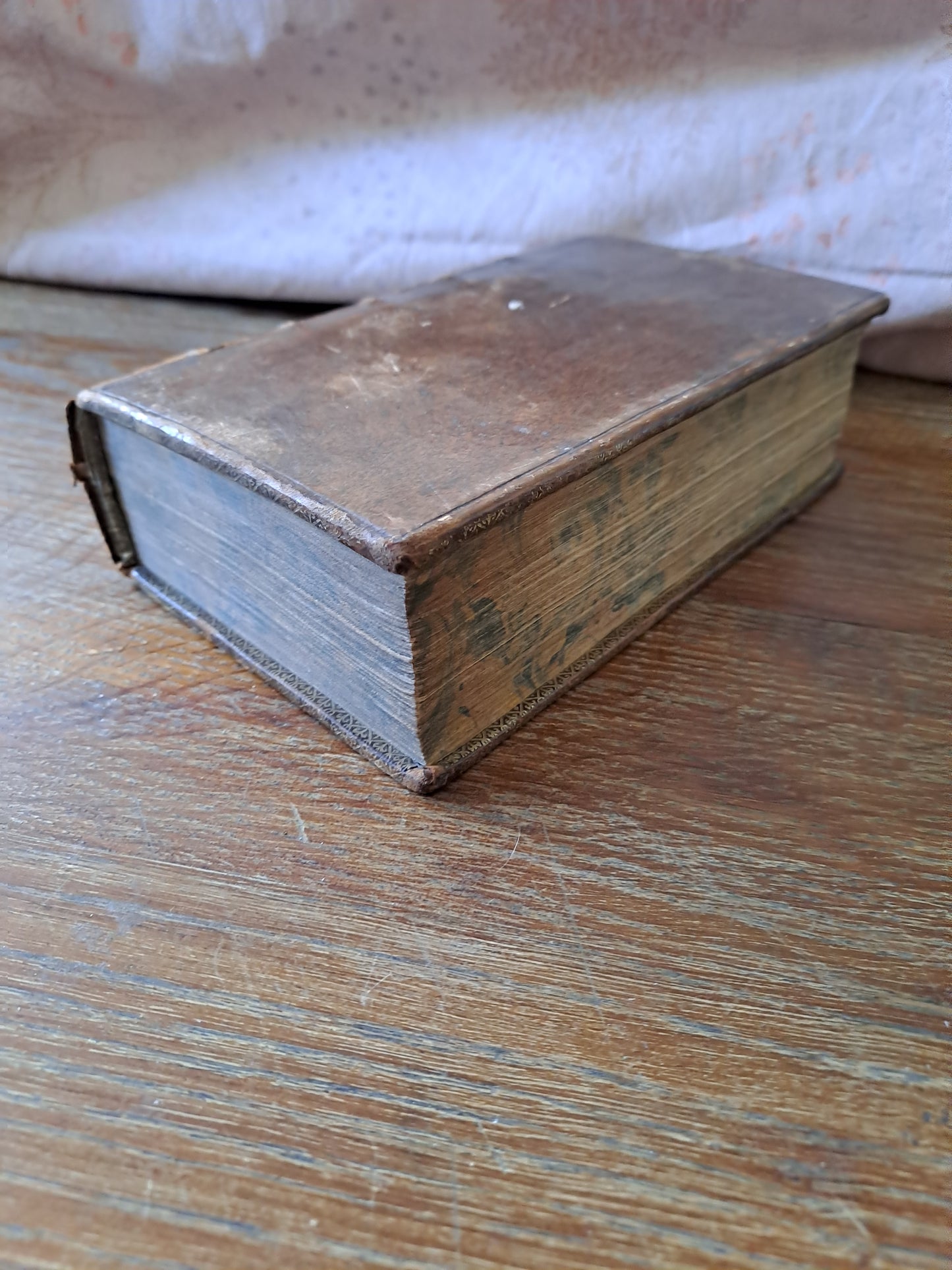 Année chretienne. Mai ( may) 1716. Exercices de piété pour tous les jours. Ancien livre vintage catholique.