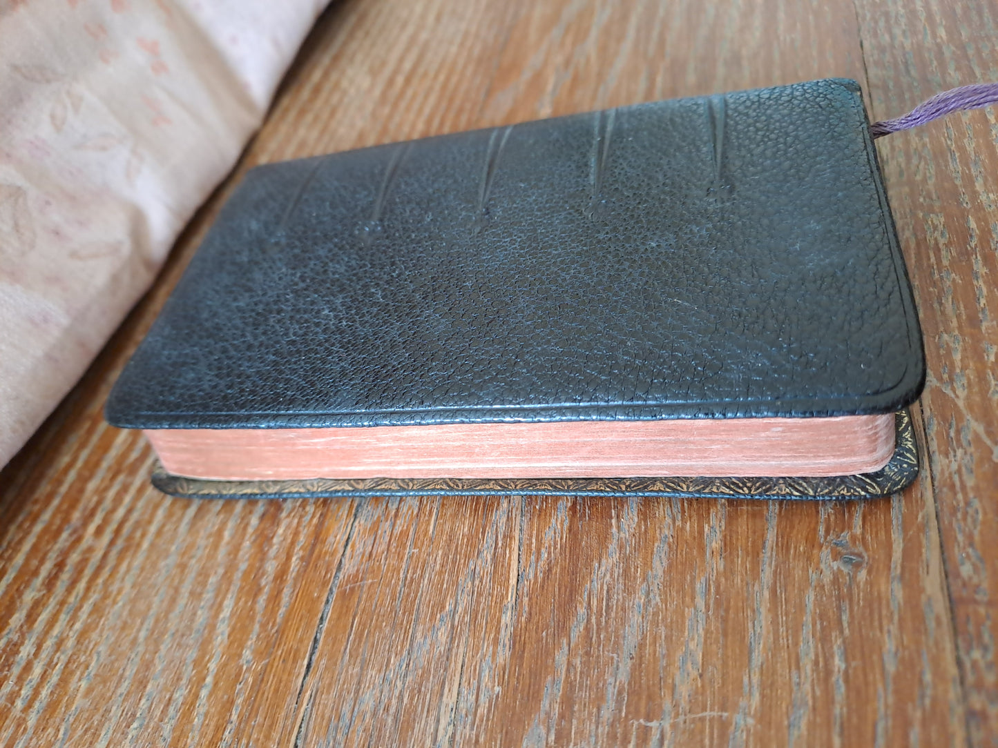 Missel vespéral des quatres saisons. Hiver. Ancien livre de prières catholique vintage.