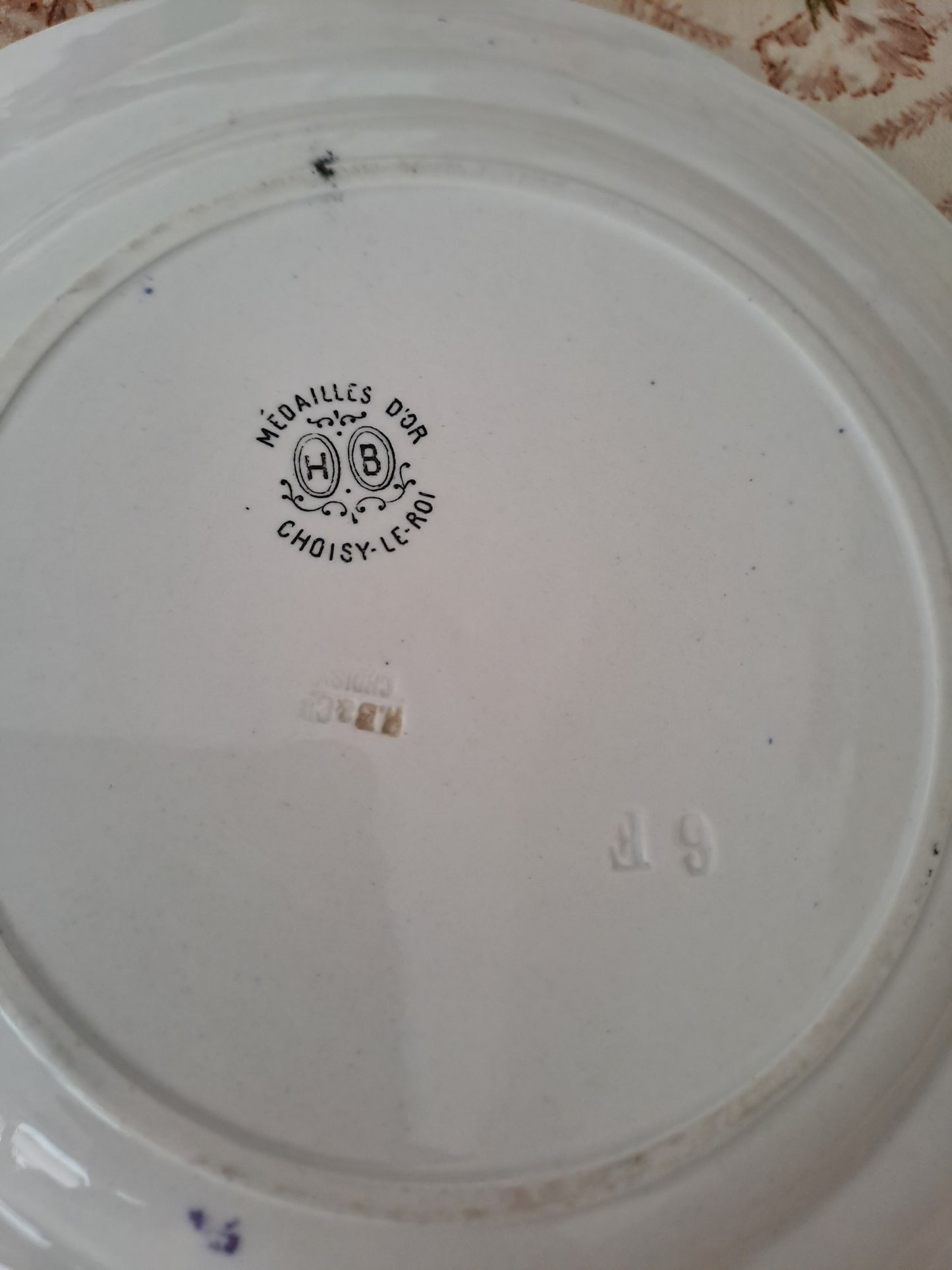 Assiette décorative Parlante. Les petits bonheurs de la vie. N°8. Choisy Le Roi.