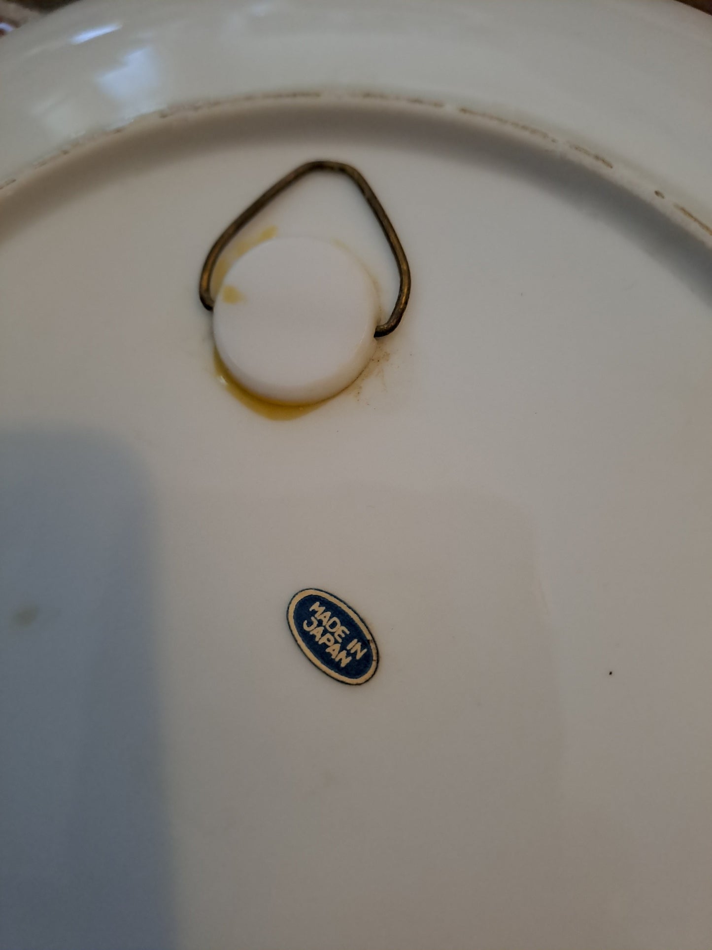 Assiette Murale. Geisha À la Tasse. Made in japan. Peint à la main.