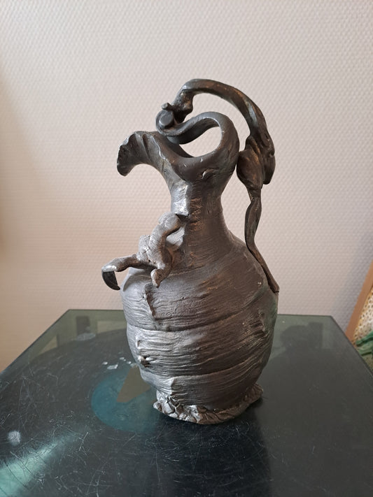 Pichet En Etain. Art Nouveau. Signé Petiz.  Etain Garanti Pur.