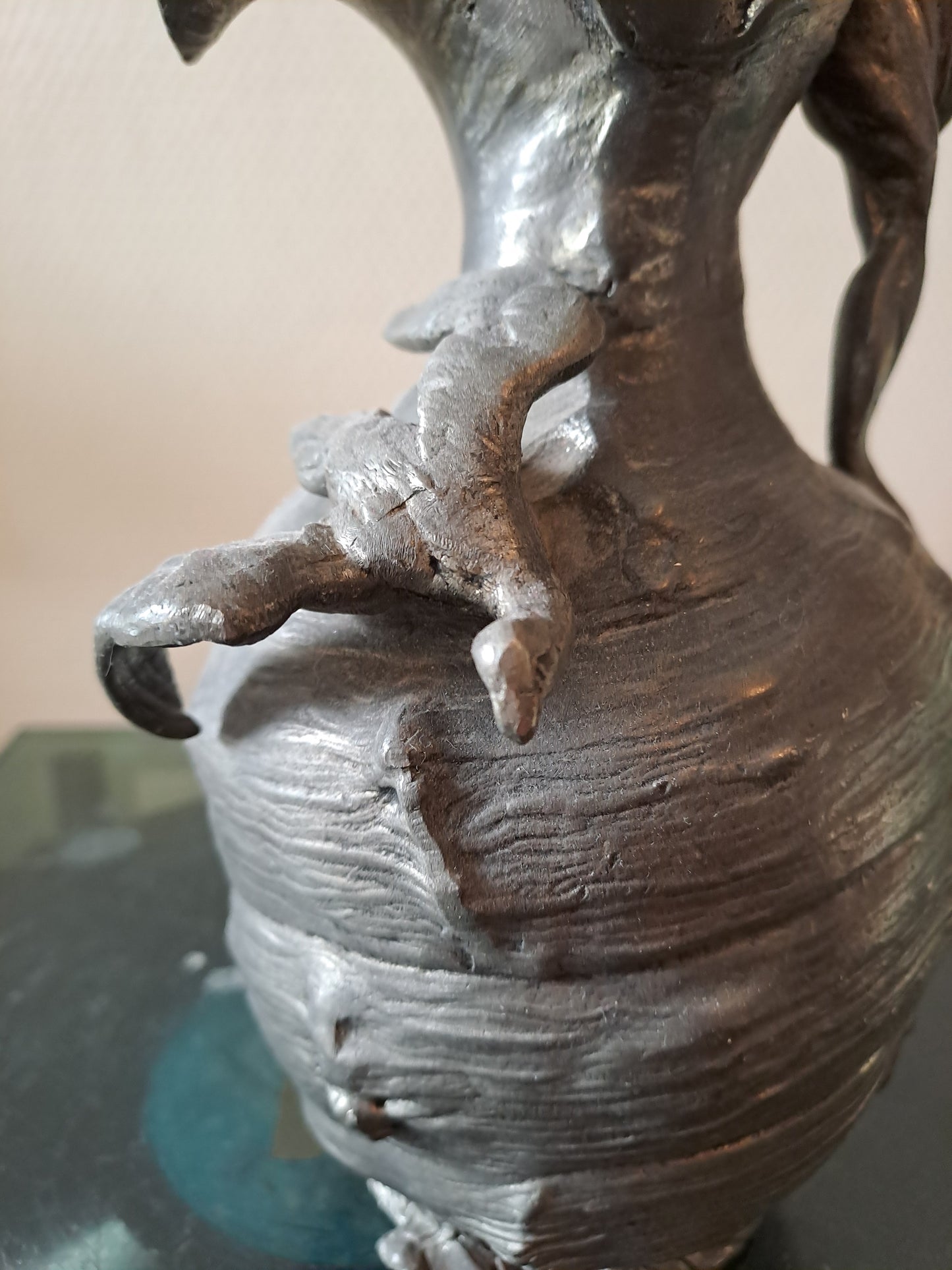 Pichet En Etain. Art Nouveau. Signé Petiz.  Etain Garanti Pur.