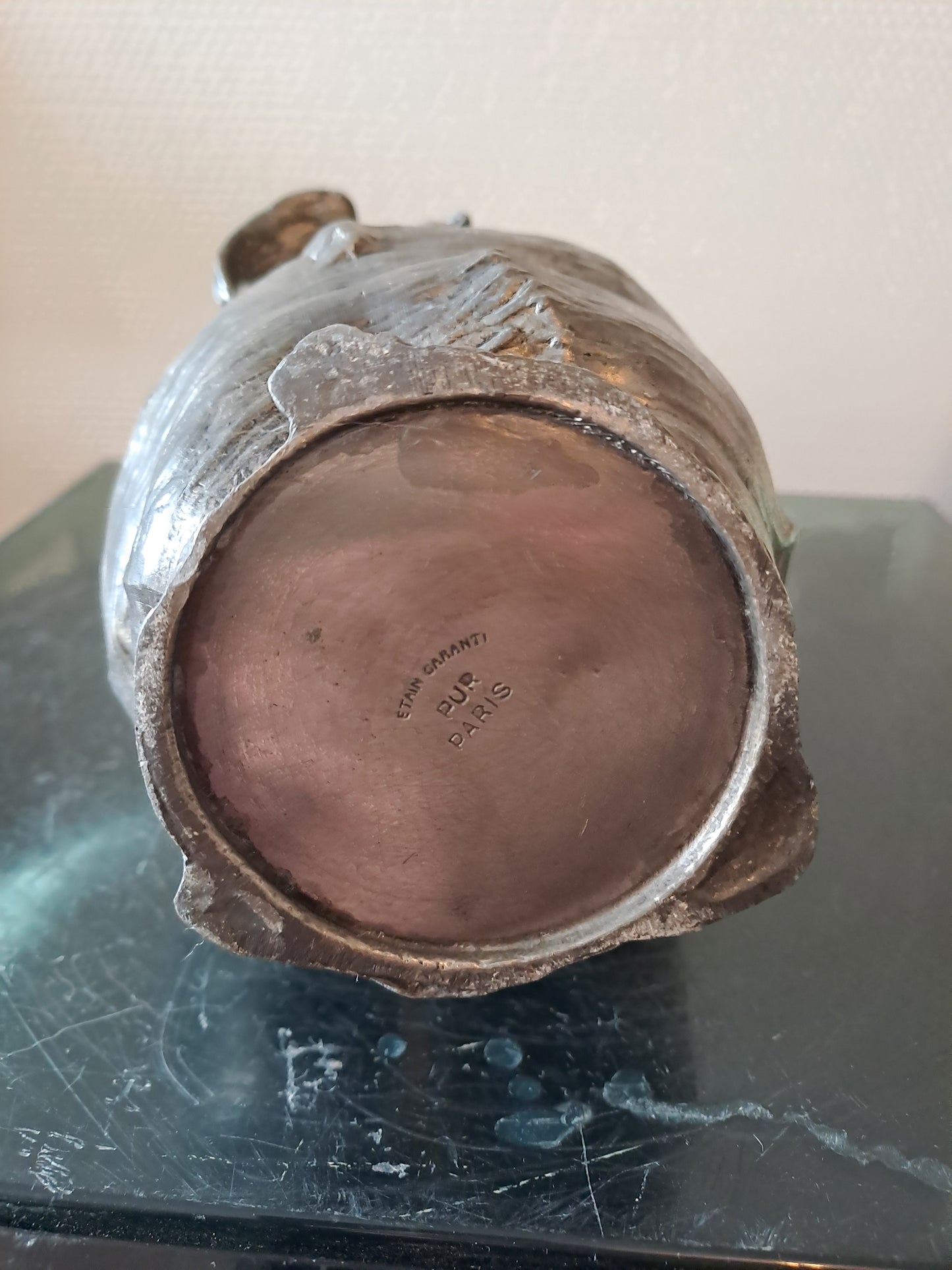 Pichet En Etain. Art Nouveau. Signé Petiz.  Etain Garanti Pur.