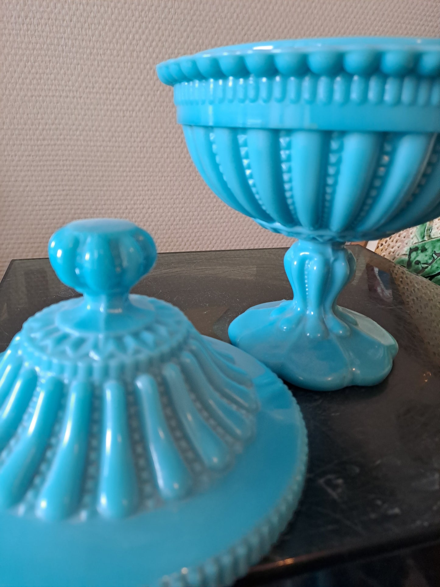 Bonbonnière/ Drageoir En Opaline Bleue.