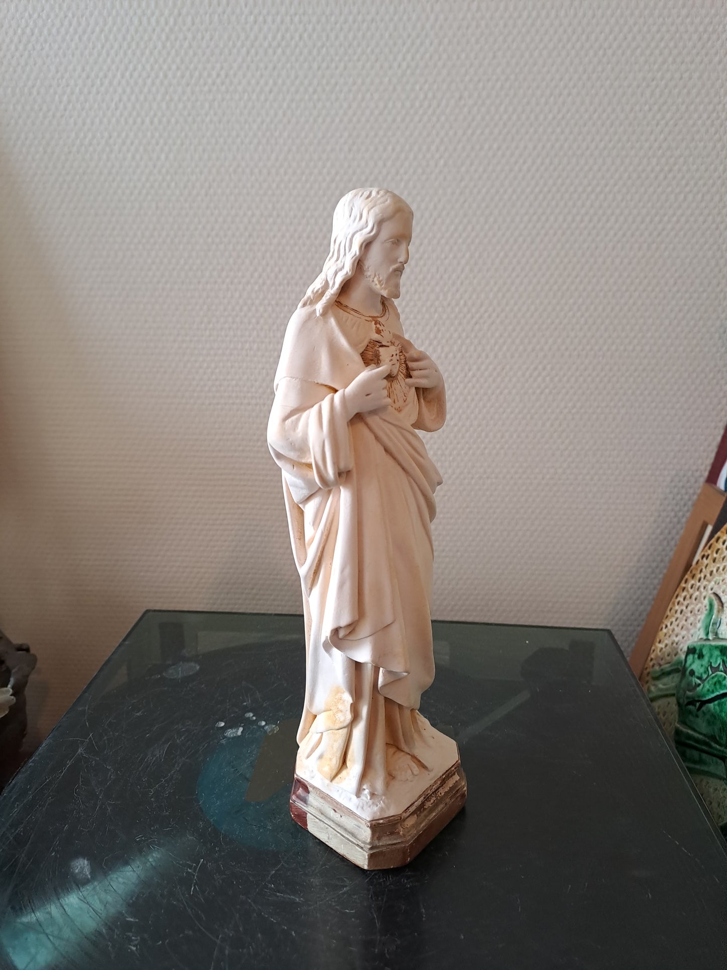 Statue Sacré-Cœur De Jésus.  Signé.