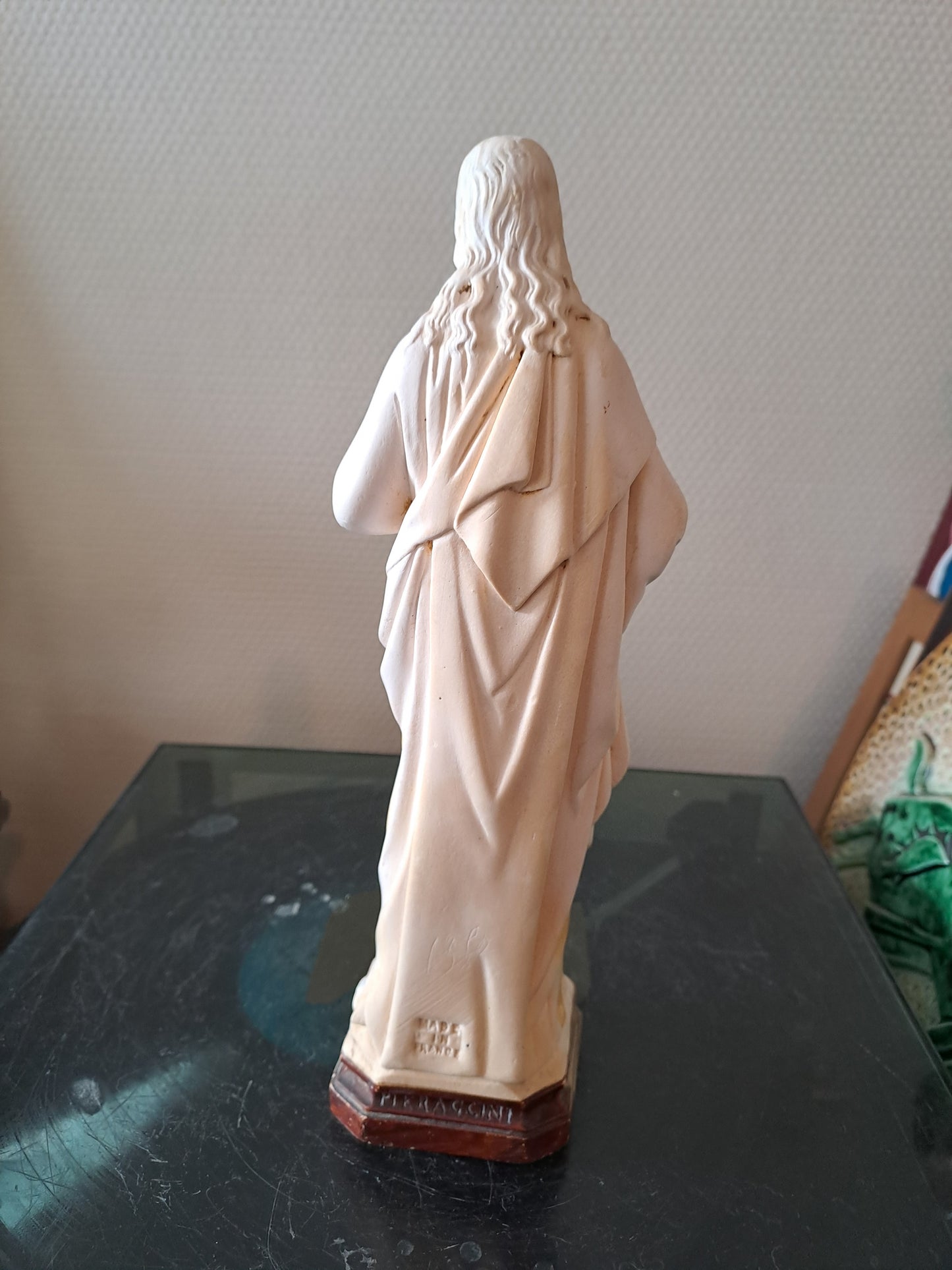 Statue Sacré-Cœur De Jésus.  Signé.