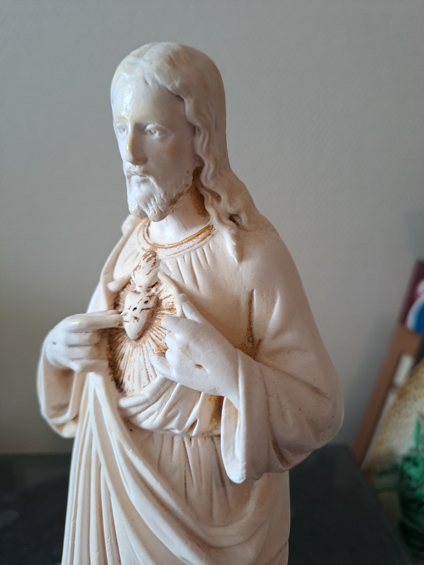 Statue Sacré-Cœur De Jésus.  Signé.