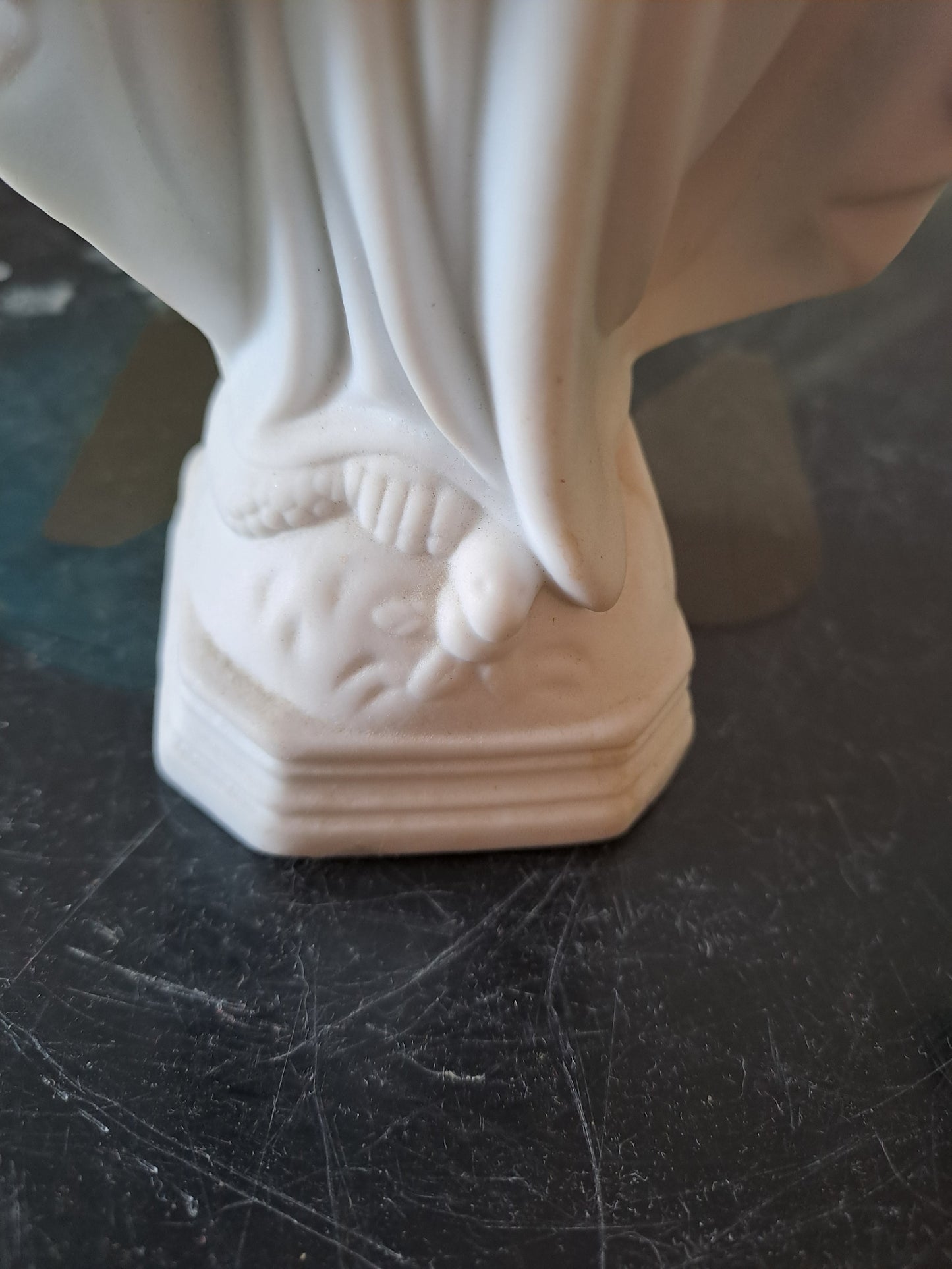 Statue Sainte Vierge Marie En Biscuit.