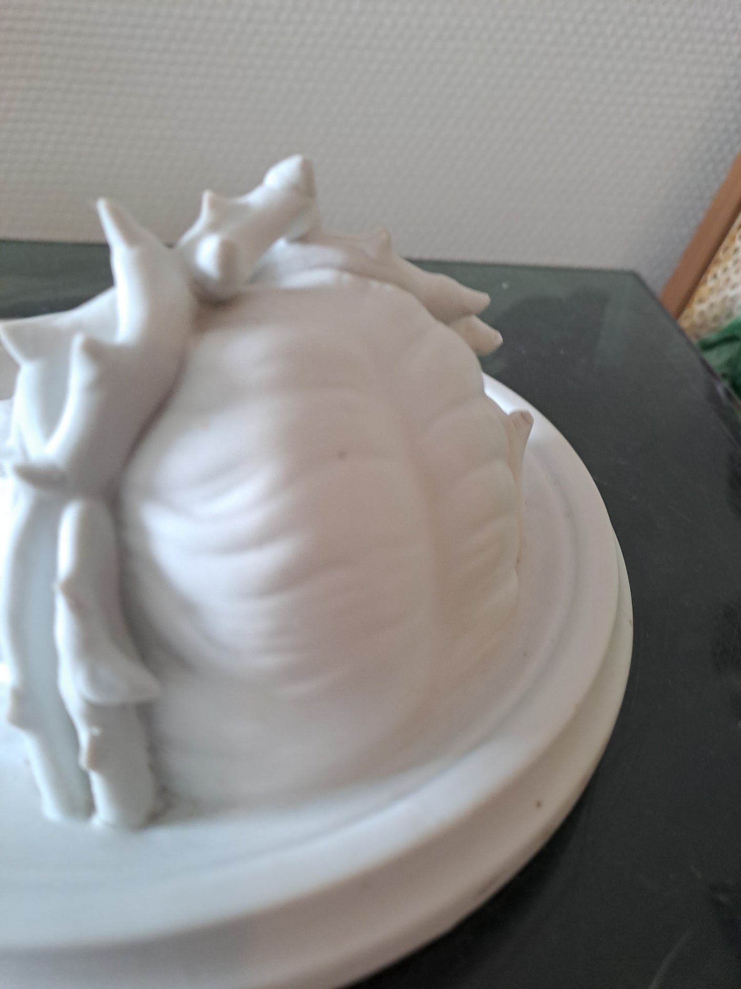 Médaillon Figurant Le Christ À La Couronne D'épines En Bas-relief Grand Modèle.