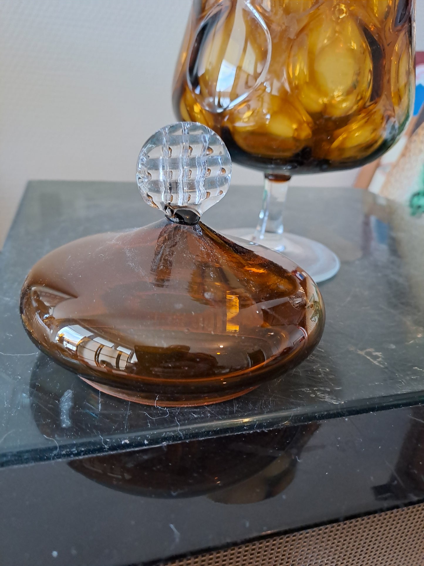 Bonbonnière / vase optique vintage. Fenton glass Moonstone optique. Empoli.