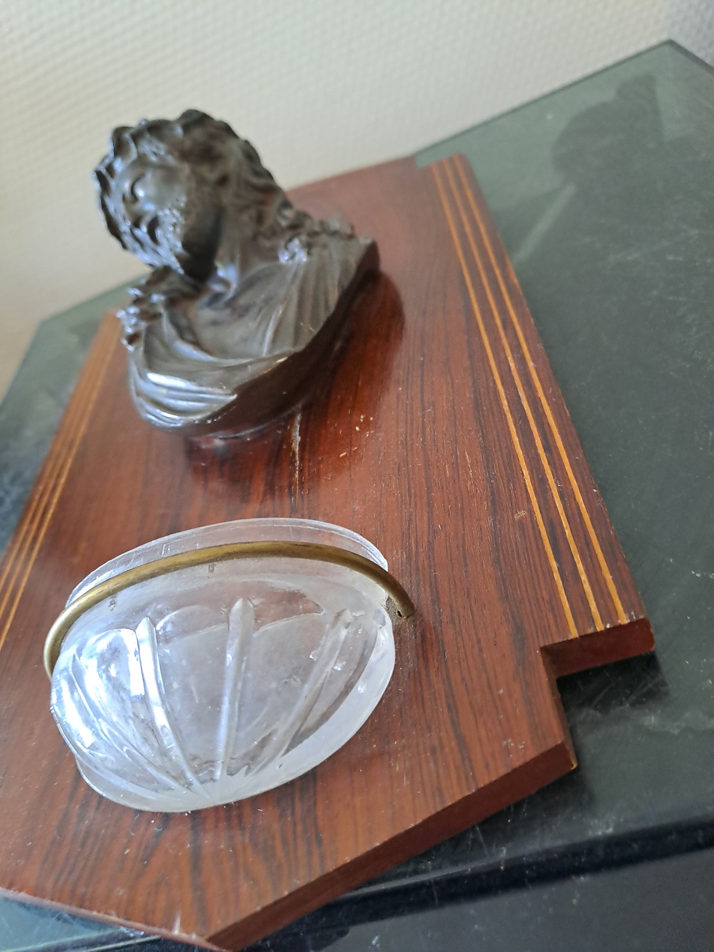 Benitier Christ À La Couronne D'Épines.