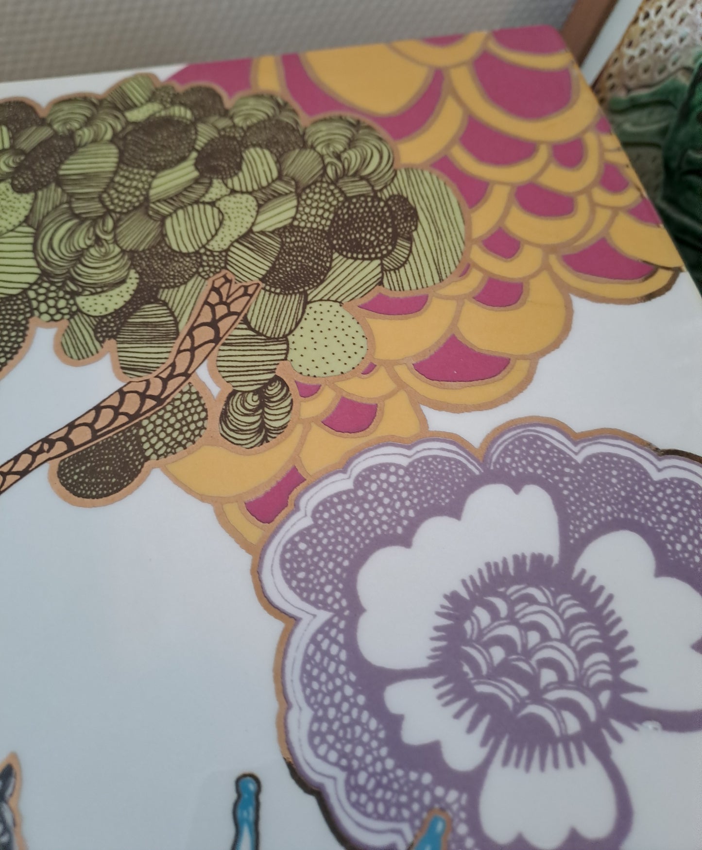 Plaque en Faïence. Design By Concetta Gallo.