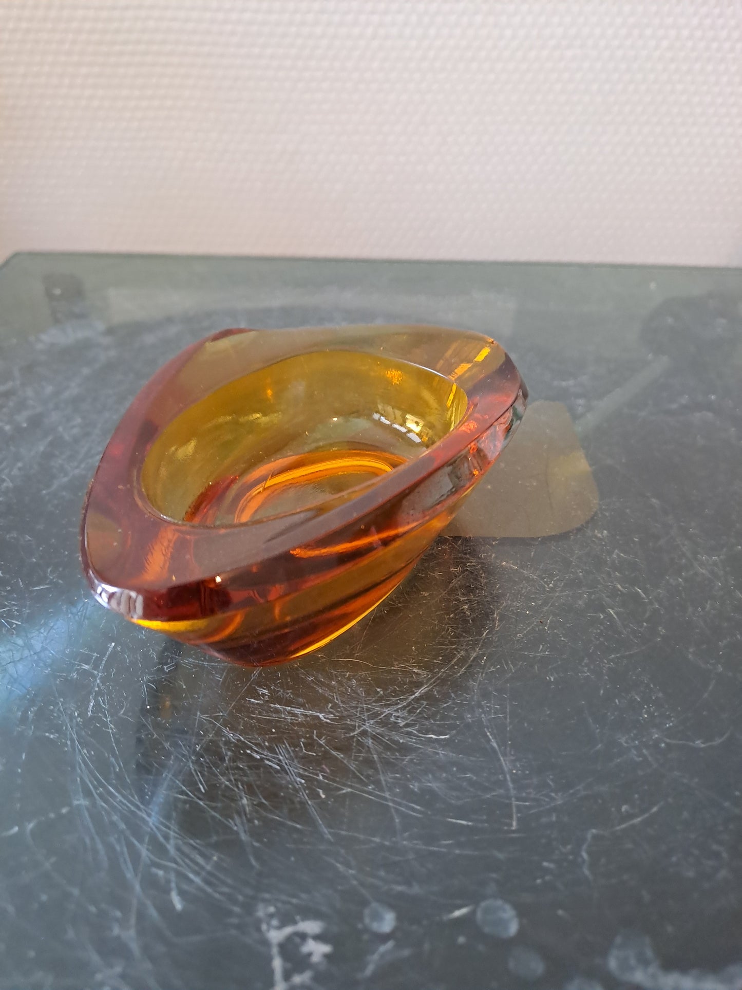 Cendrier Cristal. Design Mi-century.  Ambre. Vintage.