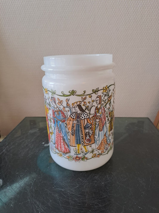 Pot Arcopal Représentant Une Scene Médiéval De Fête.