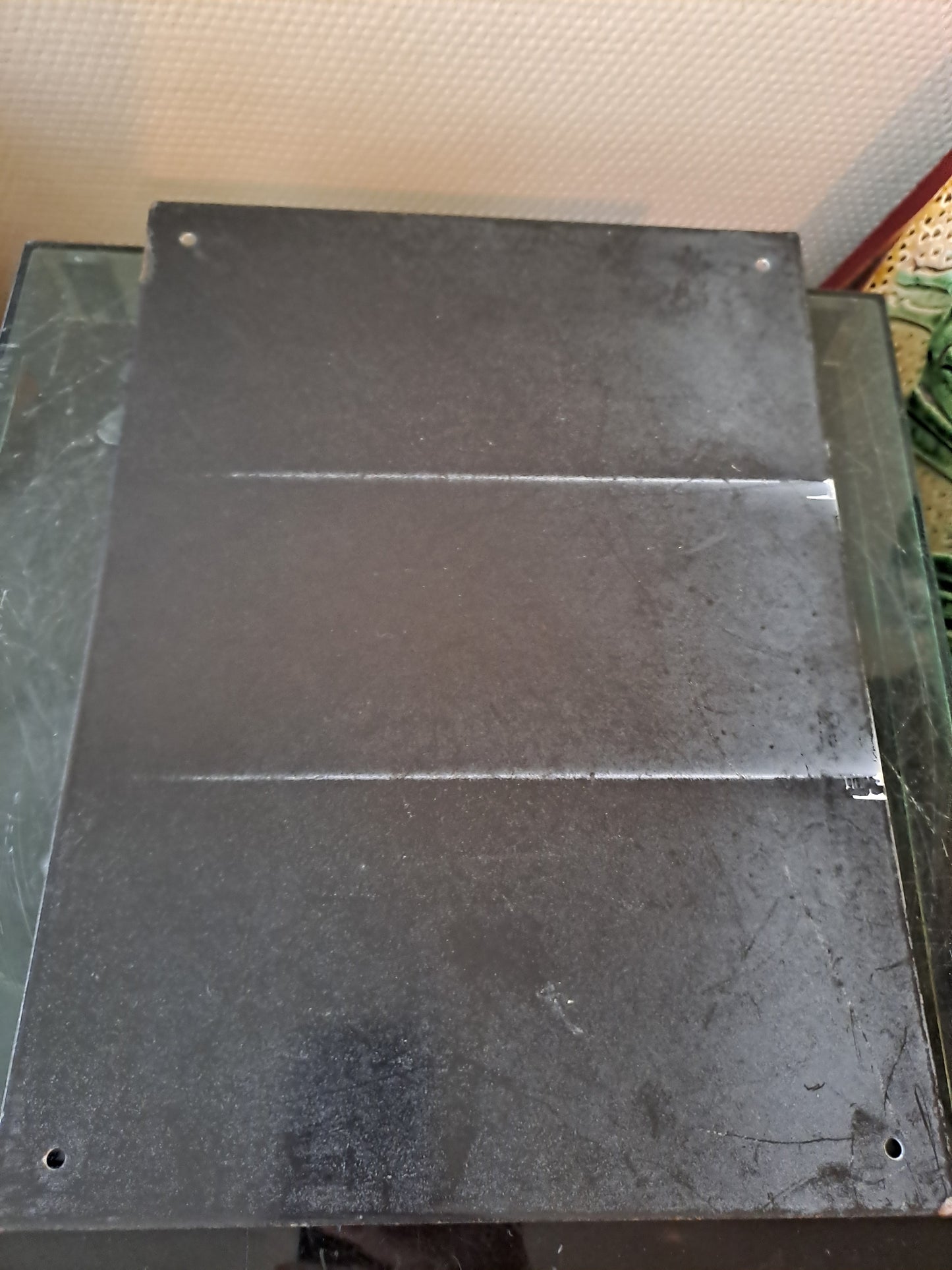 Plaque en Tôle publicitaire. Cotons et Câblés. L.V. Paris. Rouge et noir indien.