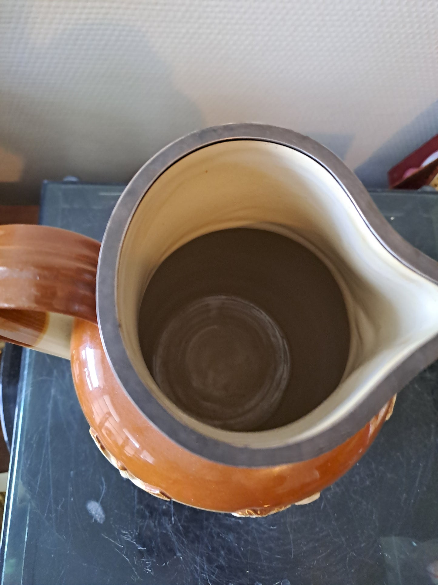 Pichet. Saint Georges Terrassant le Dragon.