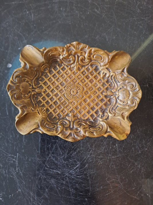 Cendrier Art Nouveau. Made In England.