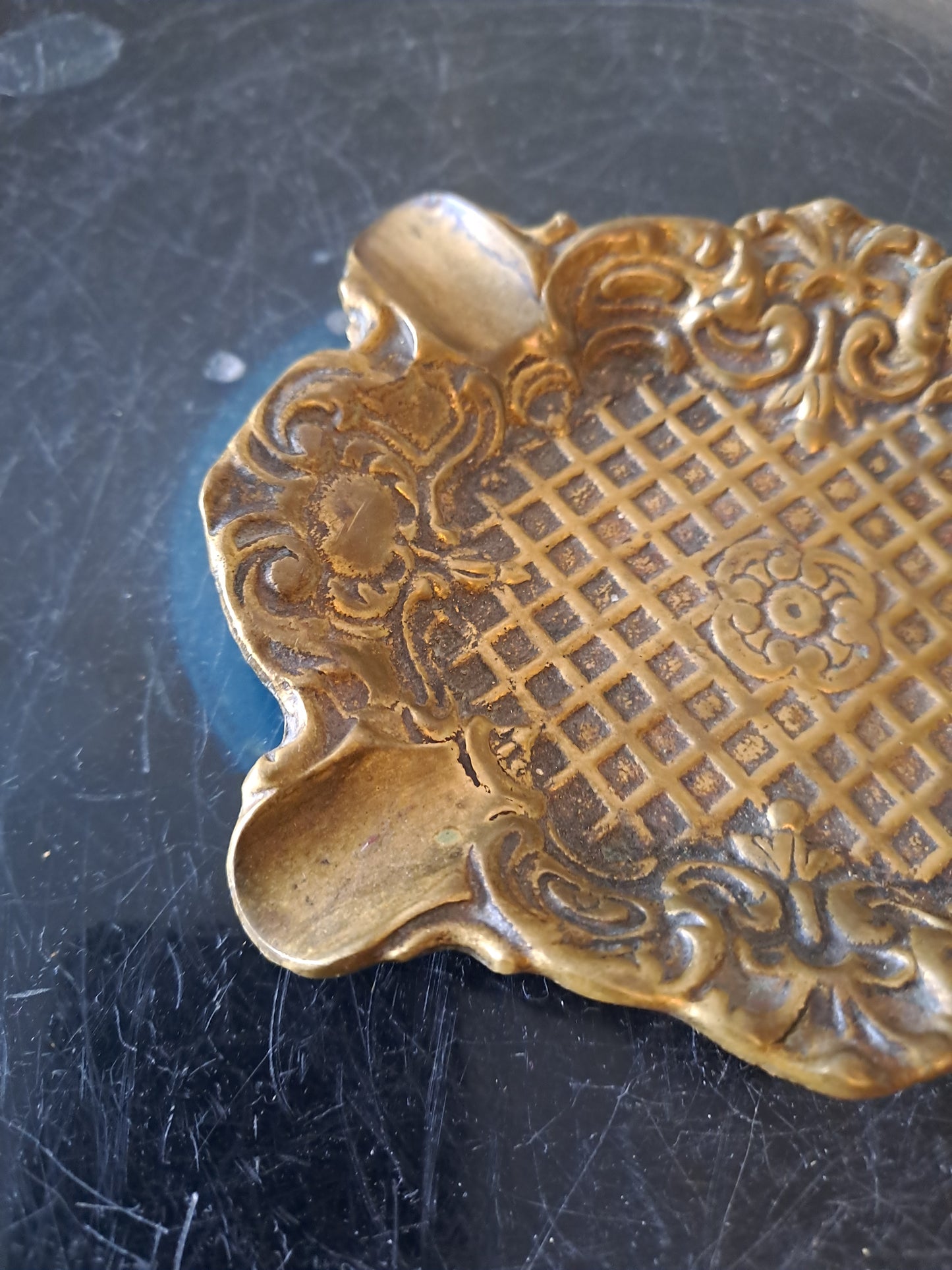 Cendrier Art Nouveau. Made In England.