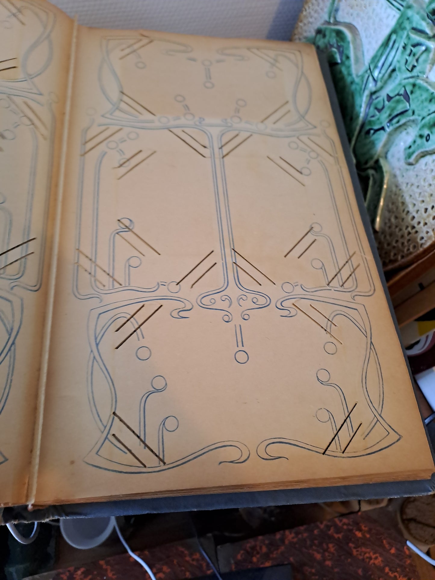 Album Photos Art Nouveau.