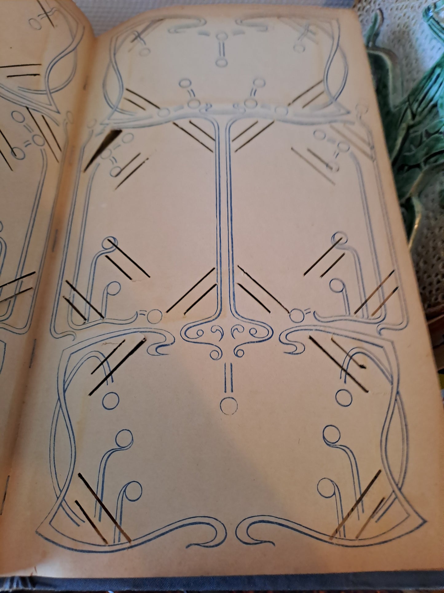 Album Photos Art Nouveau.