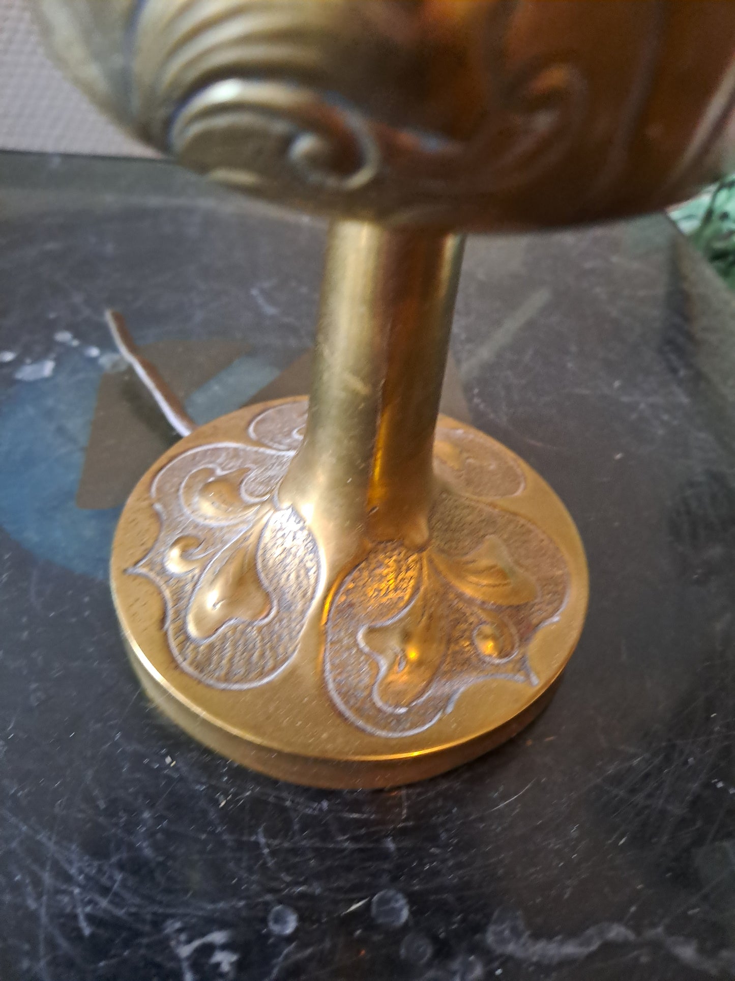 Ancienne Lampe À Pétrole Monté En Lampe.