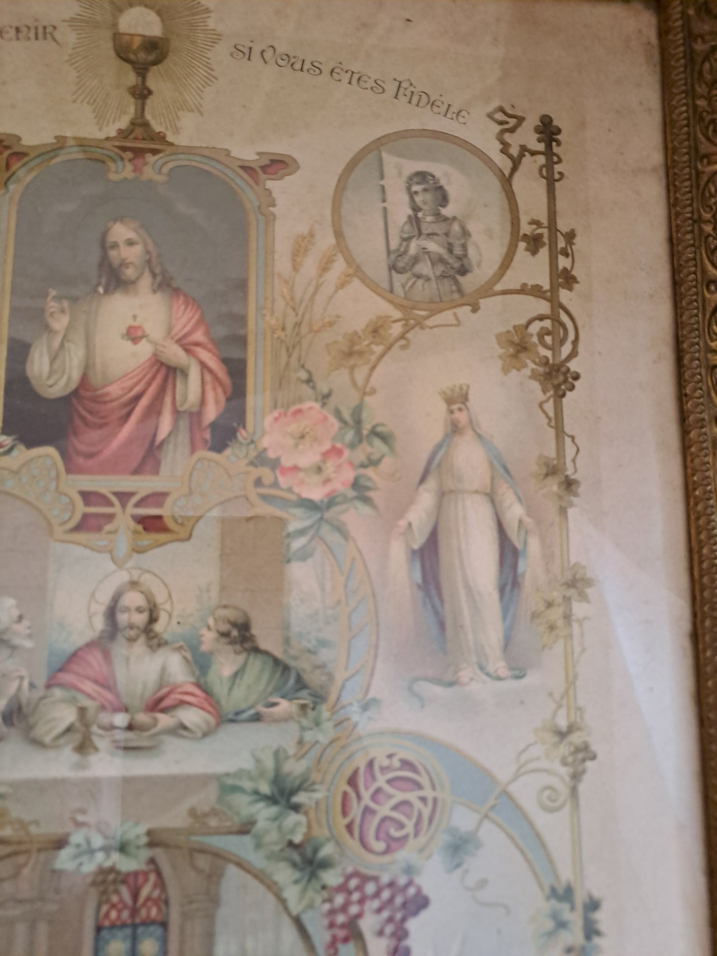 Gravure Religieuse Représentant Divers Sacrements De L'enfant. Cadre Vitré.