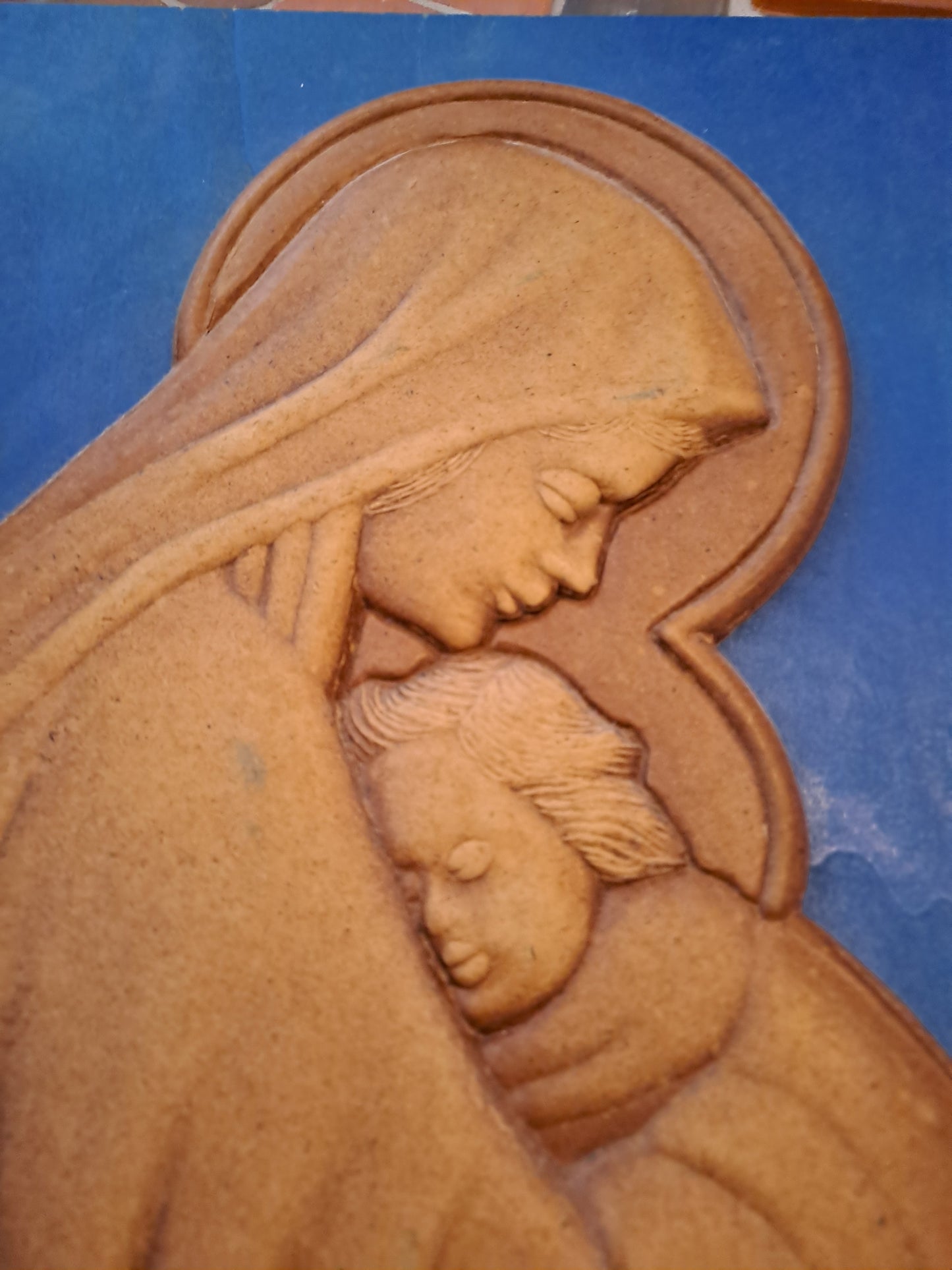 Cadre Représentant La Sainte Vierge Marie Portant L'enfant Jesus. Bois Et...