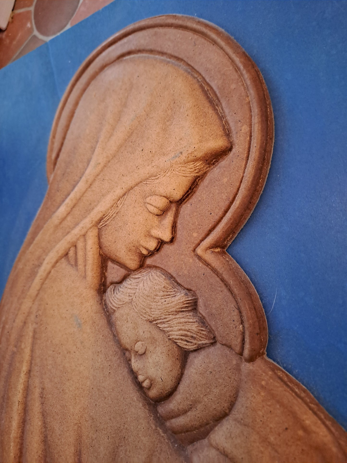 Cadre Représentant La Sainte Vierge Marie Portant L'enfant Jesus. Bois Et...