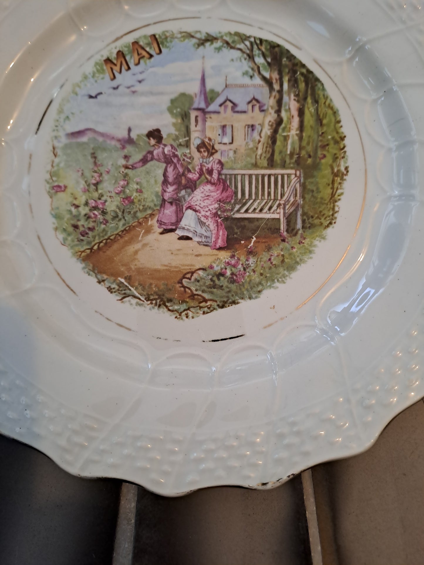 Assiette Saint Amand Et Hamage. Mai.