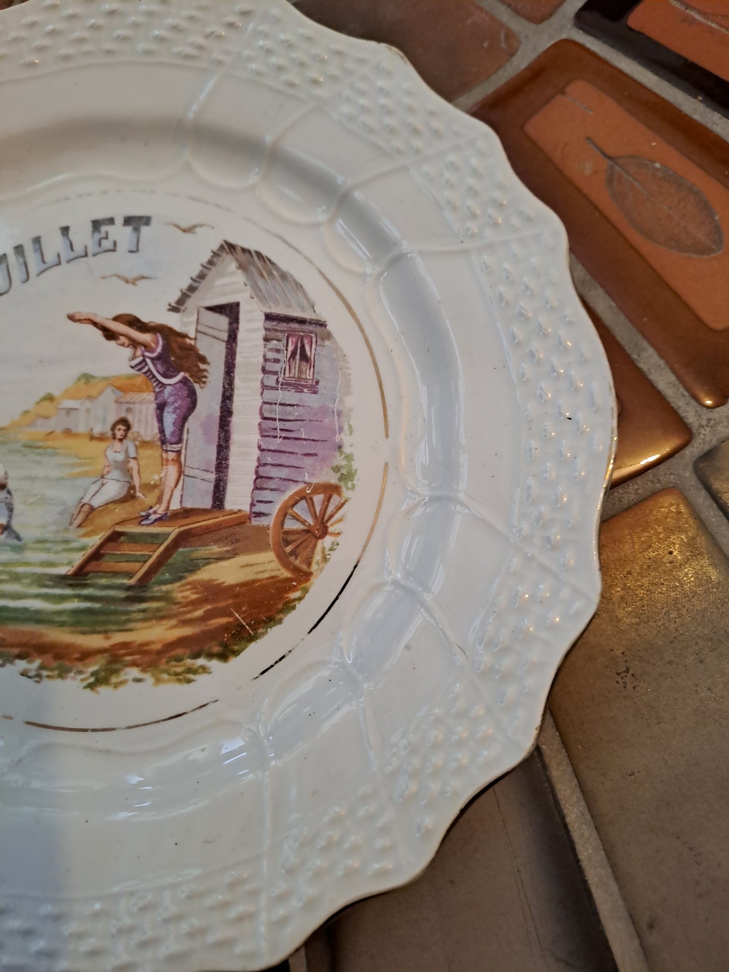 Assiette Saint Amand Et Hamage. Juillet.