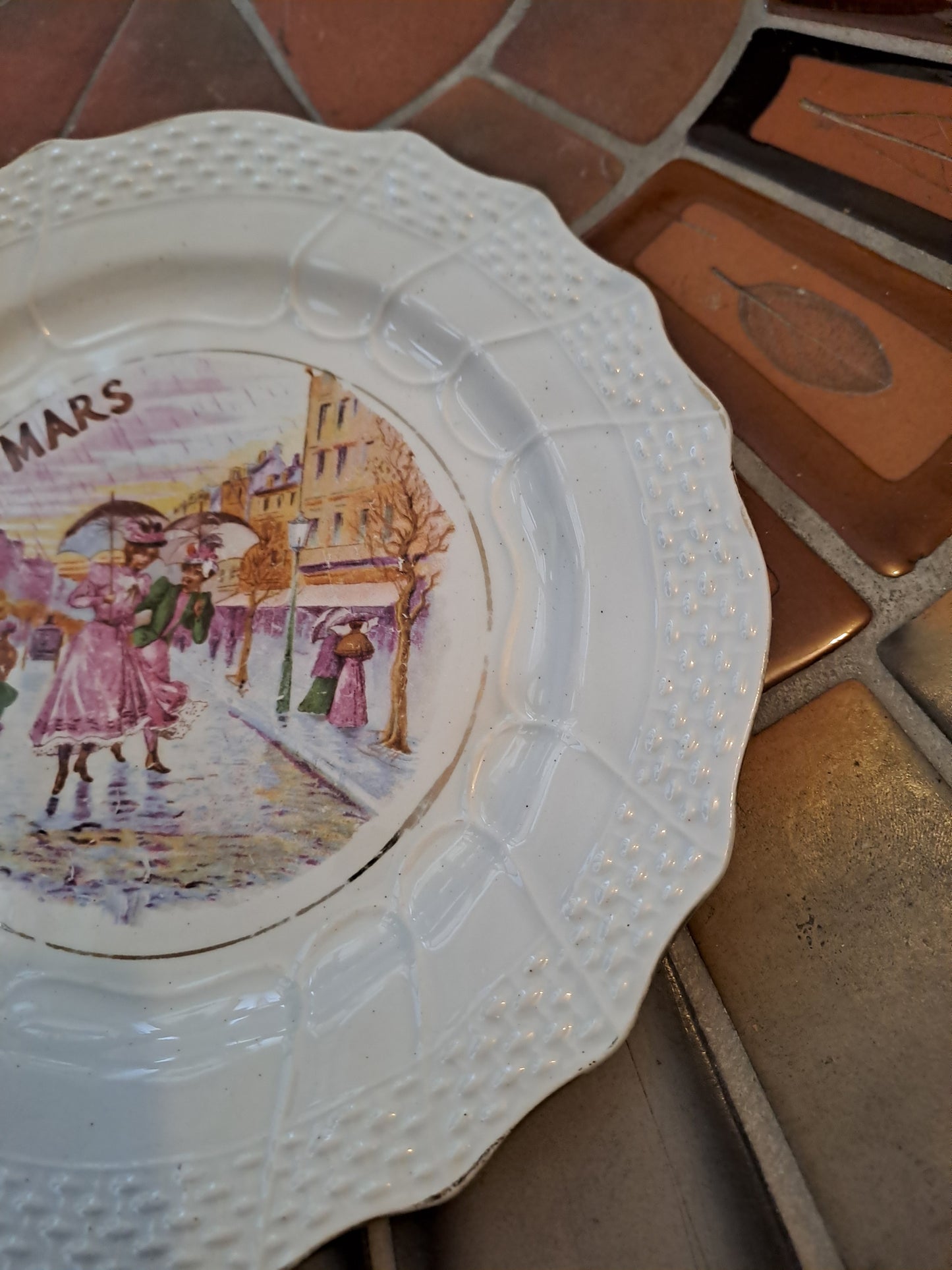 Assiette Saint Amand Et Hamage. Mars.