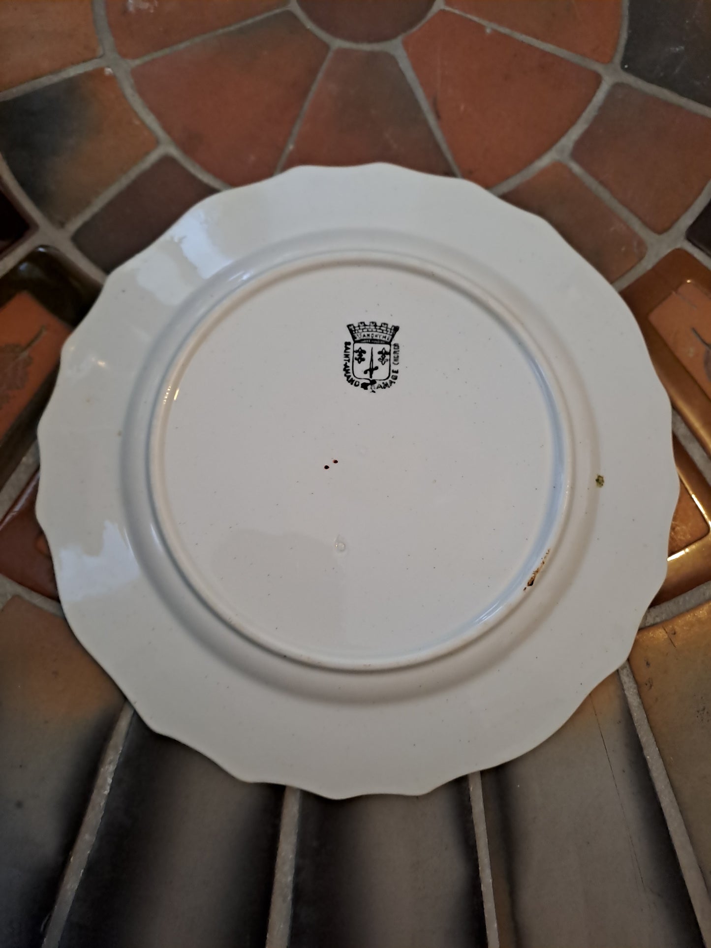 Assiette Saint Amand Et Hamage. Mars.