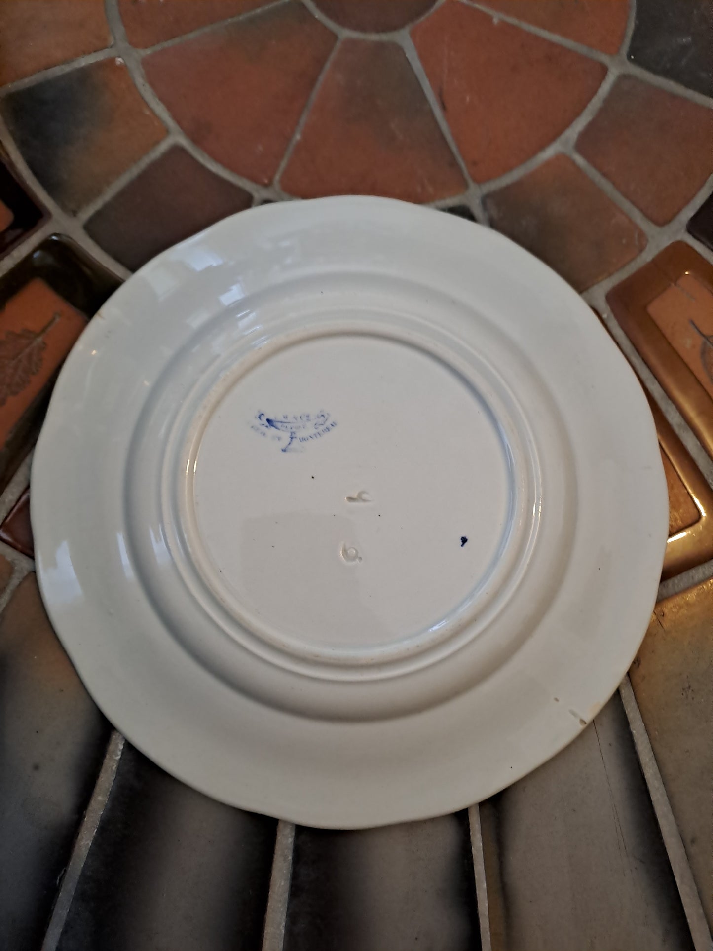 Assiette. Sainte Cécile. Creuil Et Montereau. N°11.