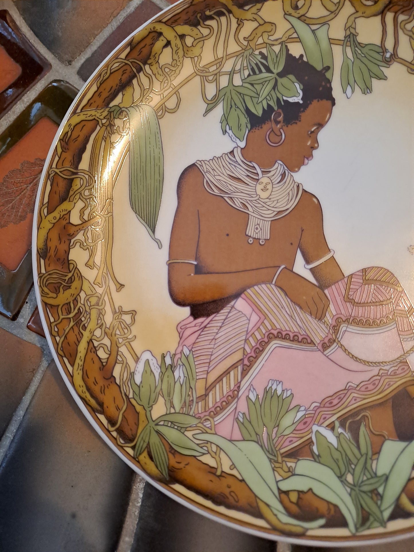 Assiette Murale. Unicef. Villeroy et Boch. "Enfants Du Monde" 1979.