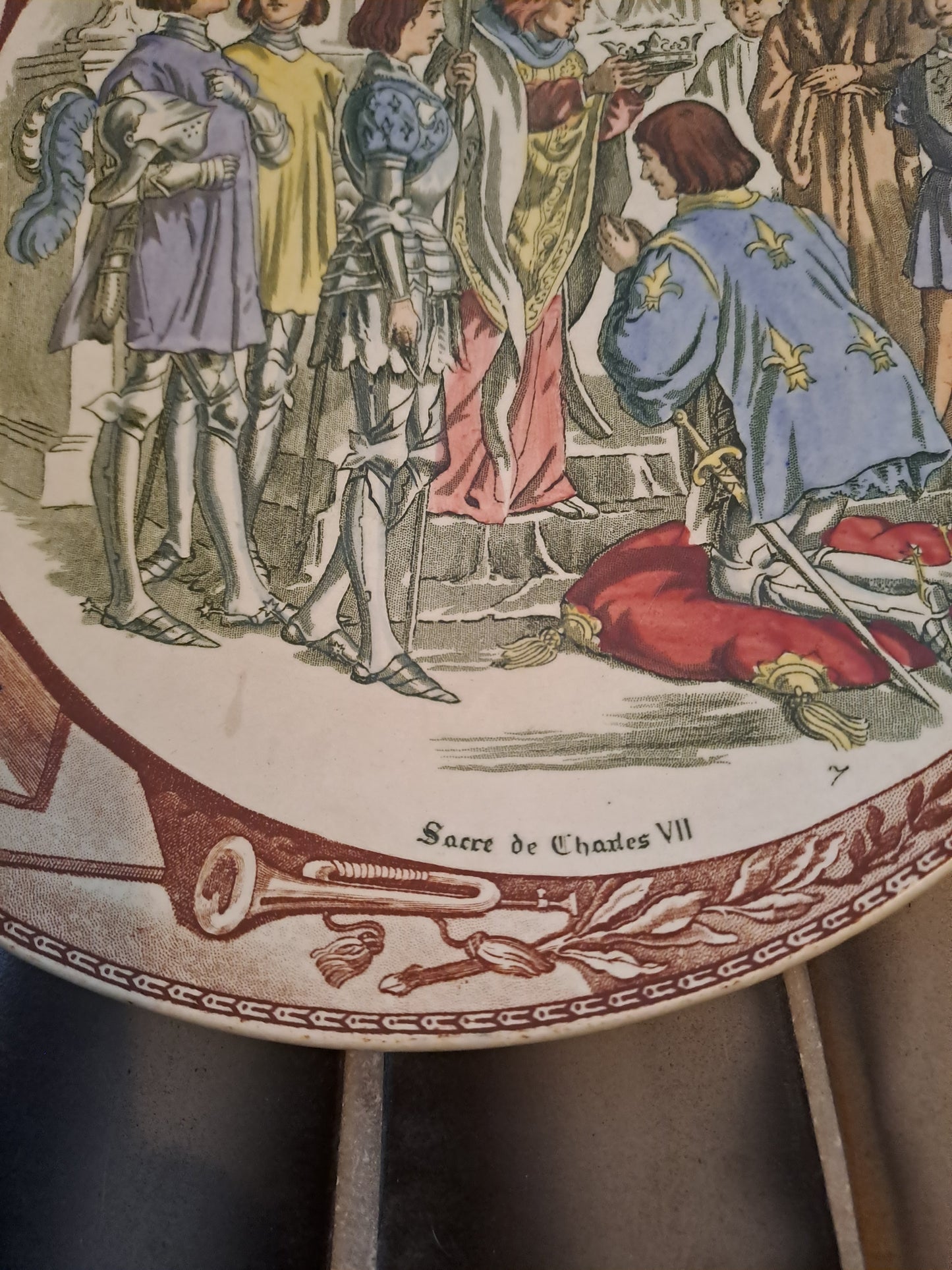 Assiette sarreguemines. Jeanne d'Arc. Sacre De Charles VII. Ancien décoration vintage catholique.