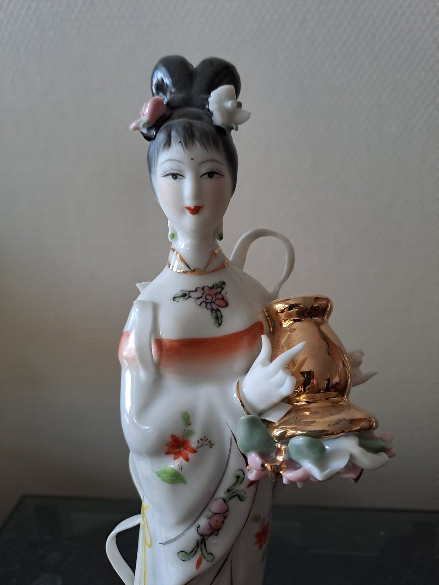 Statue Geisha Porcelaine et Visage Biscuit.
