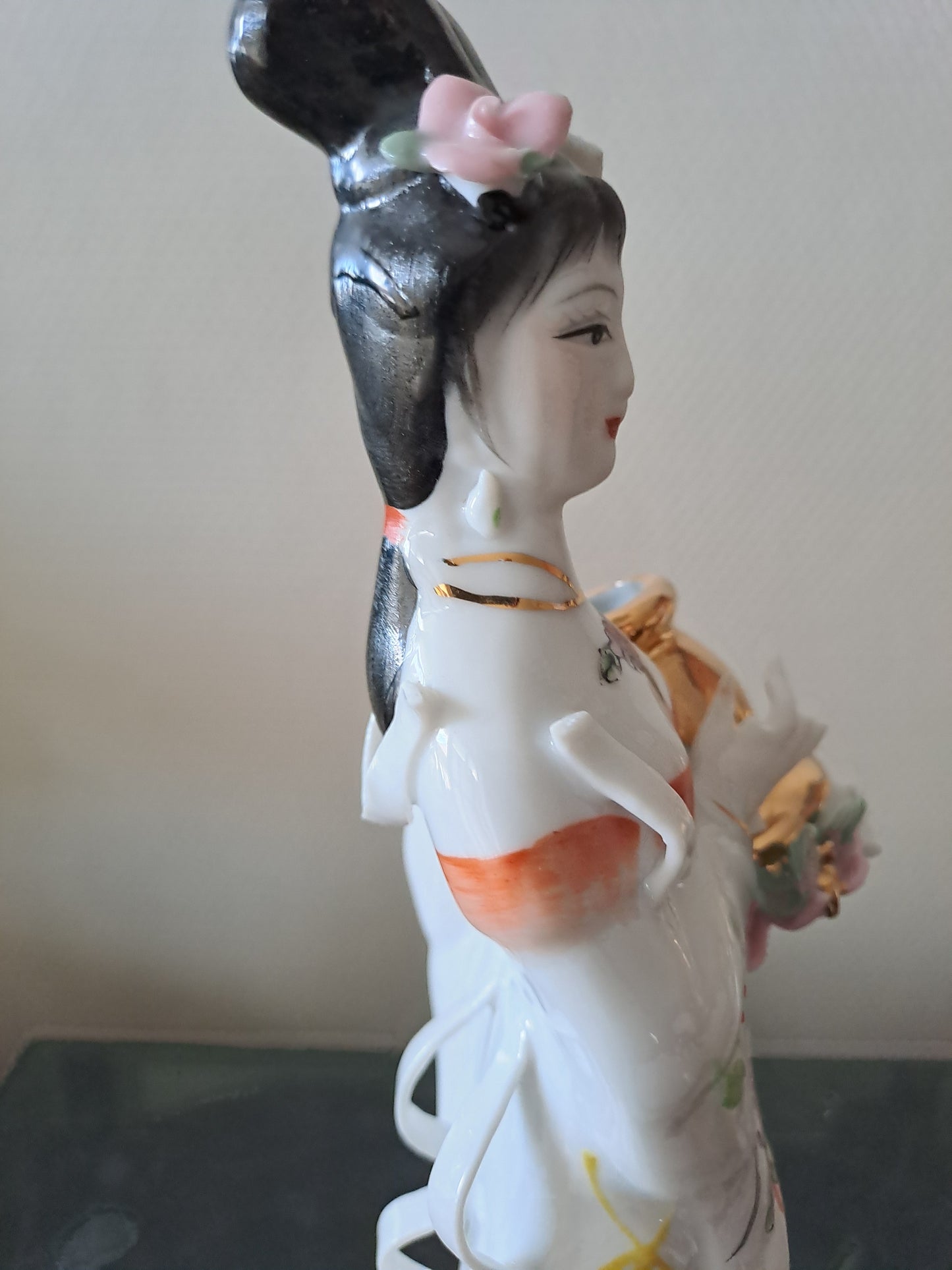 Statue Geisha Porcelaine et Visage Biscuit.
