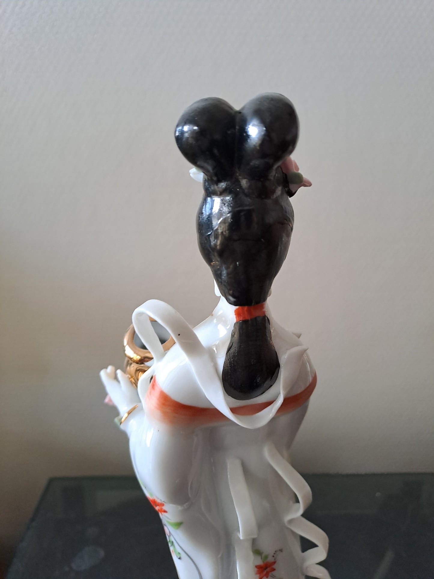 Statue Geisha Porcelaine et Visage Biscuit.