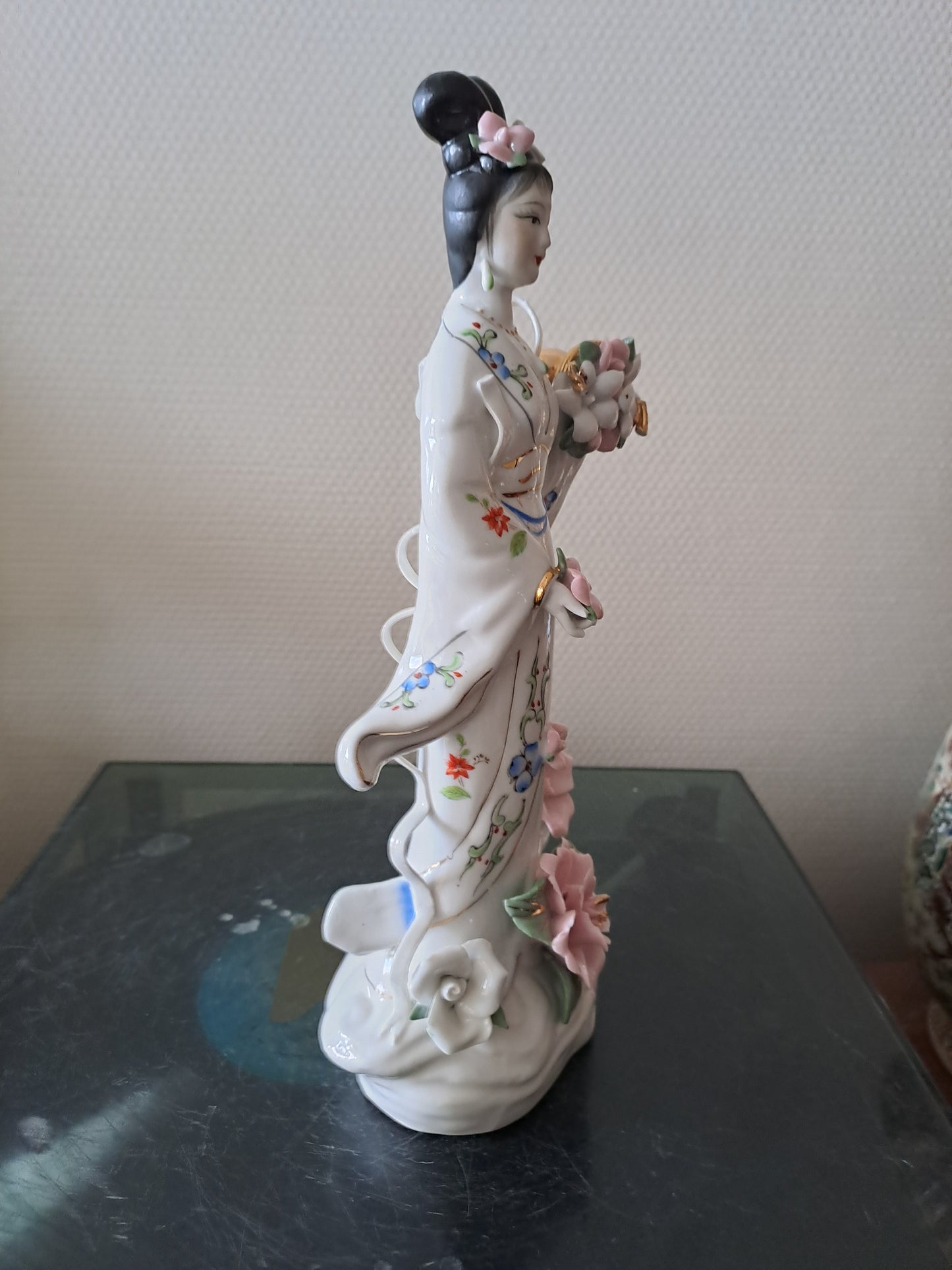 Statue Geisha Porcelaine Et Visage Biscuit.