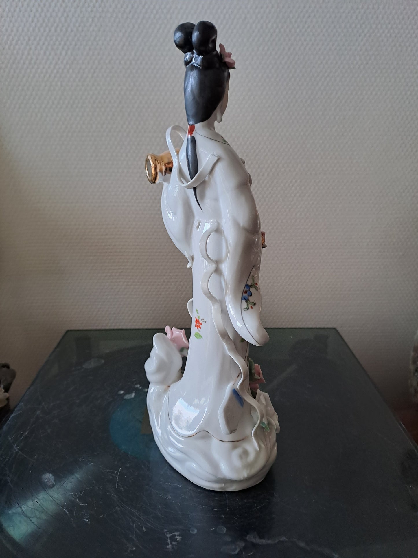 Statue Geisha Porcelaine Et Visage Biscuit.