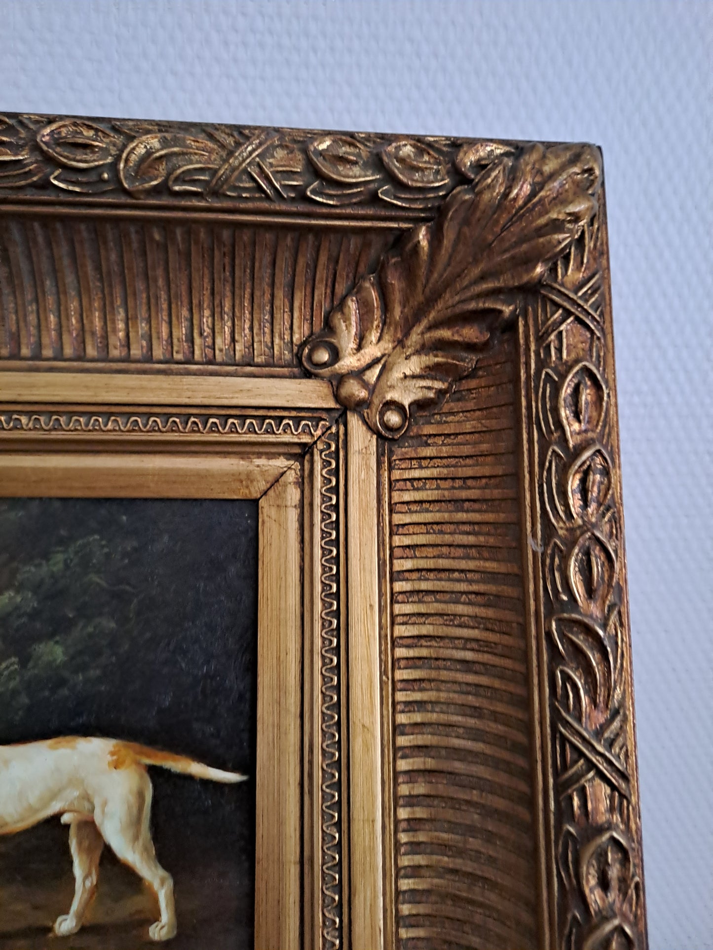 Tableau. Chiens Se Reposant Dans Un Sous-Bois. Huile Sur Panneau. 41 X 46.5 Cm.