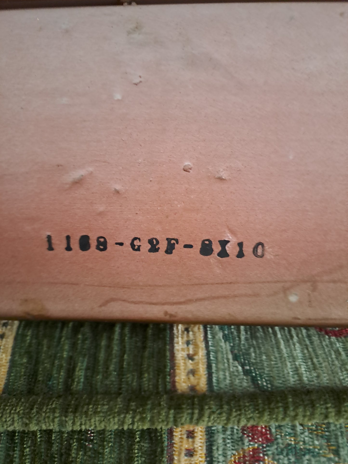 Tableau. Chiens Se Reposant Dans Un Sous-Bois. Huile Sur Panneau. 41 X 46.5 Cm.