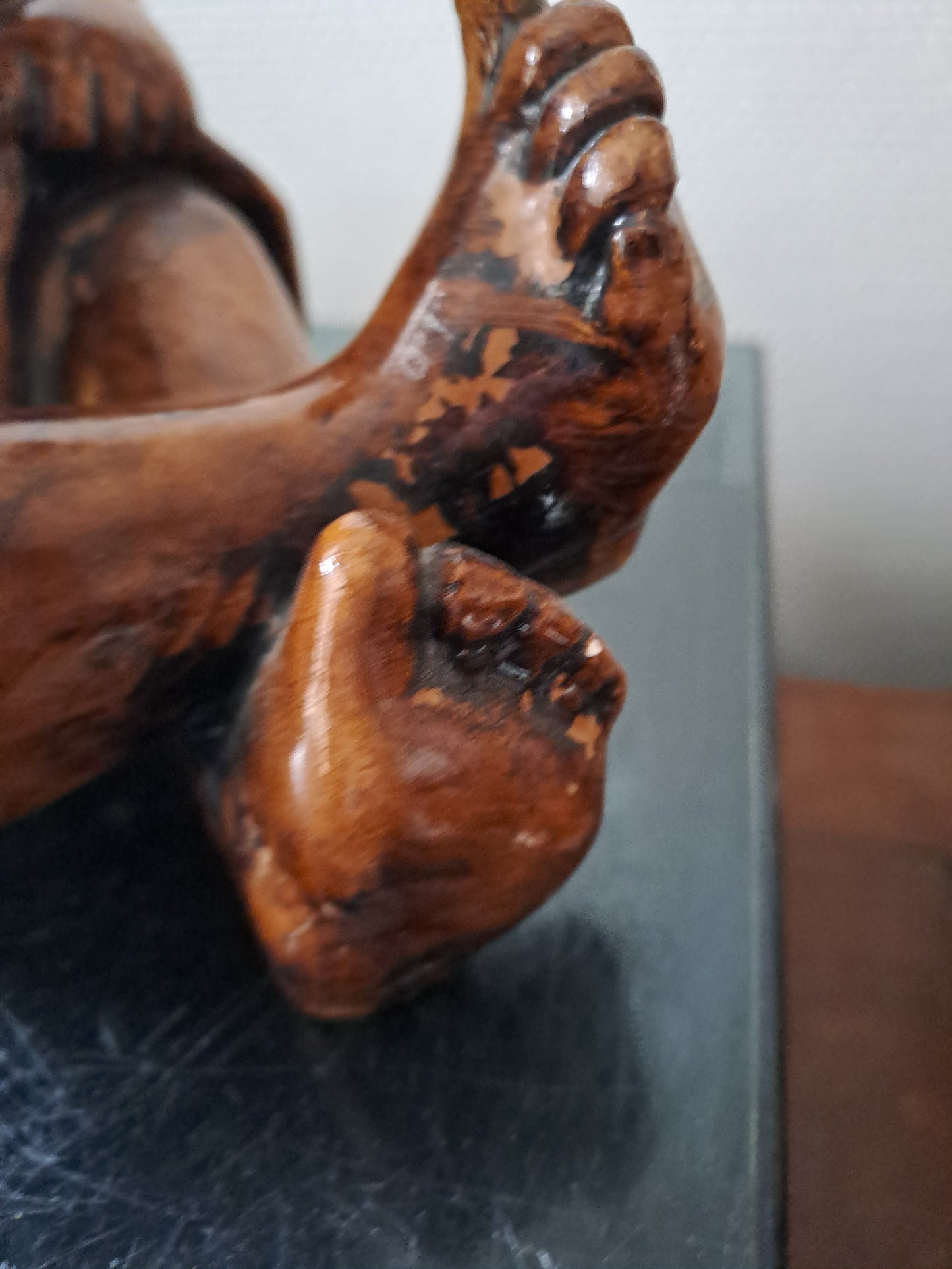 Statue Petit Garçon. En grès.