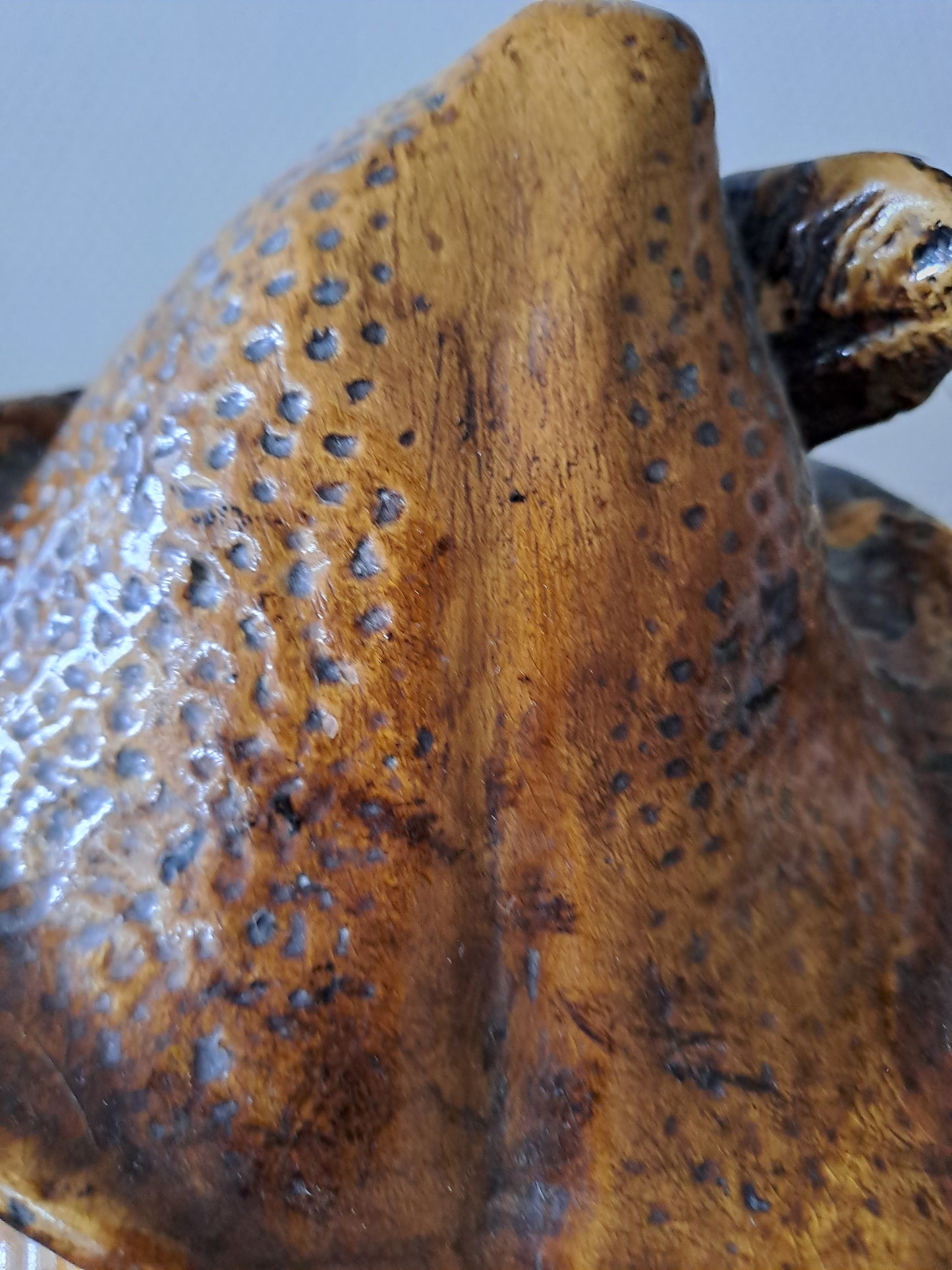 Statue Petit Garçon. En grès.